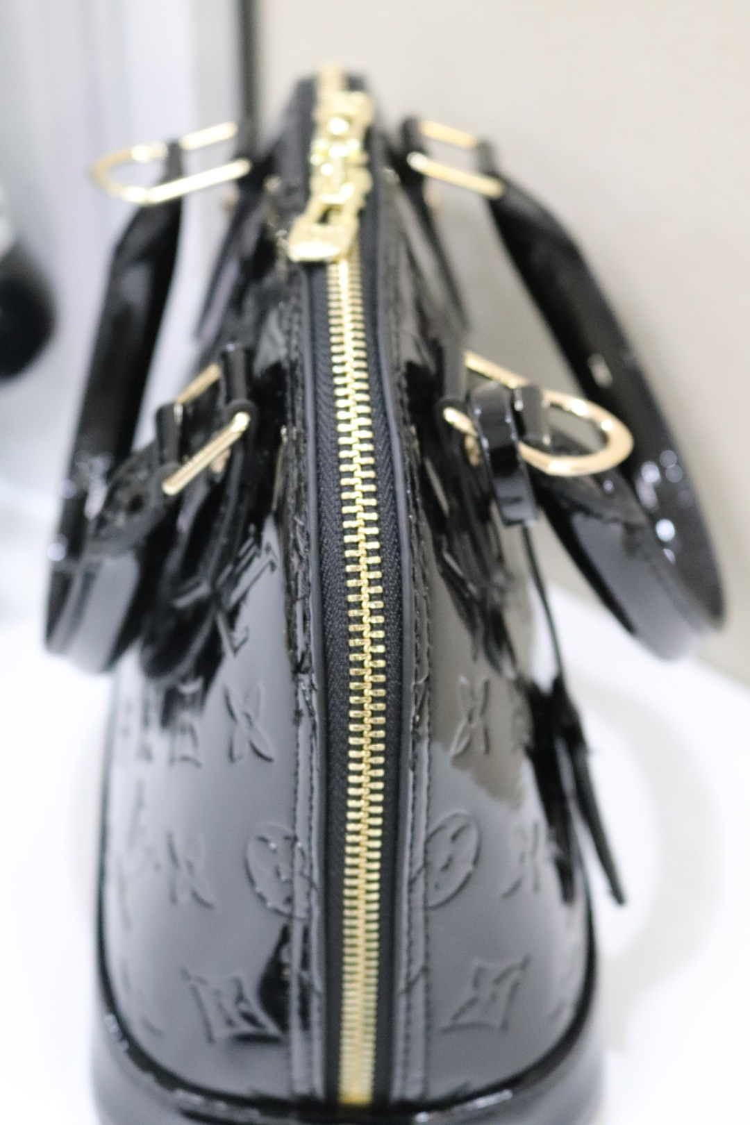 ルイ・ヴィトン アルマBB 漆皮ベイビーバッグ