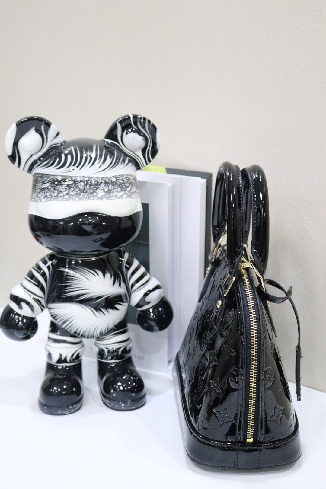 ルイ・ヴィトン アルマBB 漆皮ベイビーバッグ