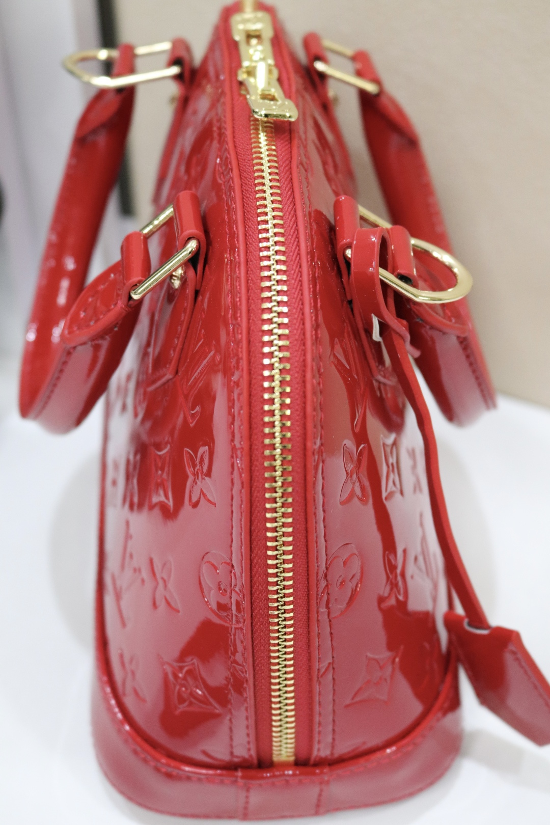 ルイ・ヴィトン Alma BB 漆皮ベーシックバッグ