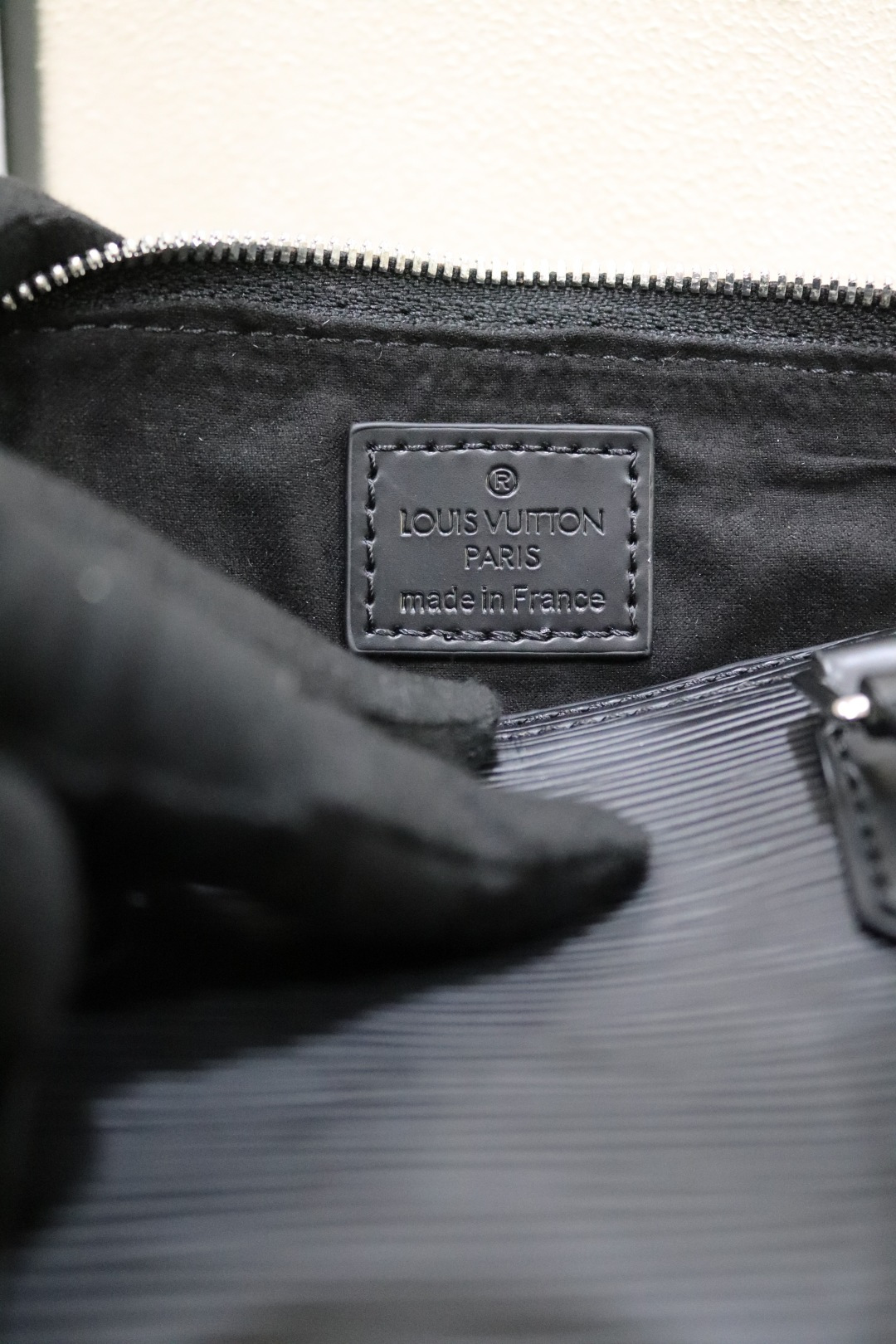 ルイ・ヴィトン Alma BB 水波纹贝壳包 - クラシックなデザインの現代版