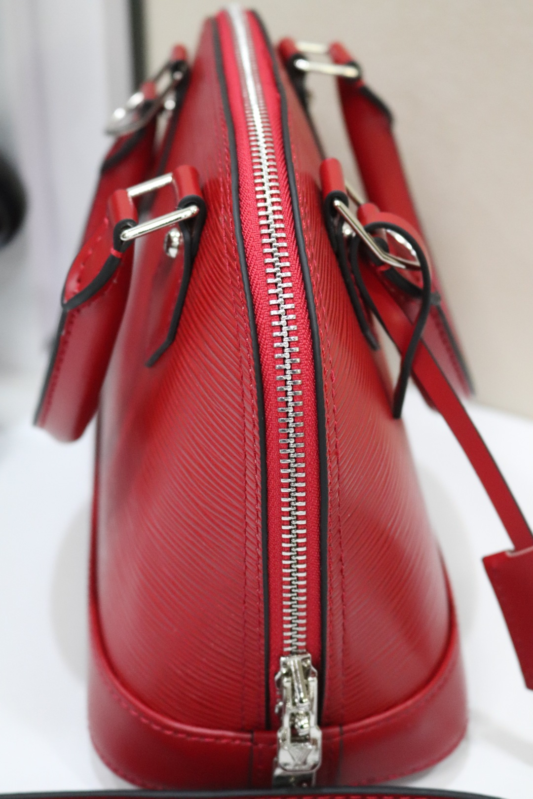 ルイ・ヴィトン 水波纹贝壳包 Alma BB