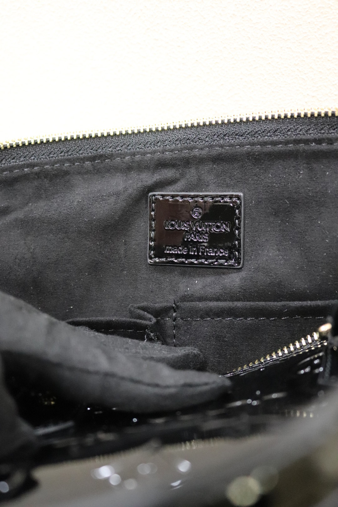 ルイヴィトン Alma BB 漆皮圧花ベッカンバッグ