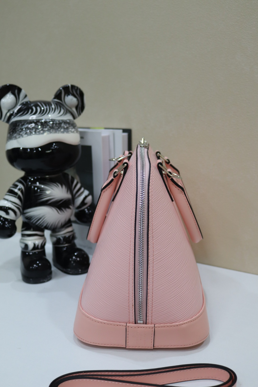 Louis Vuitton Alma BB 水波纹贝壳包