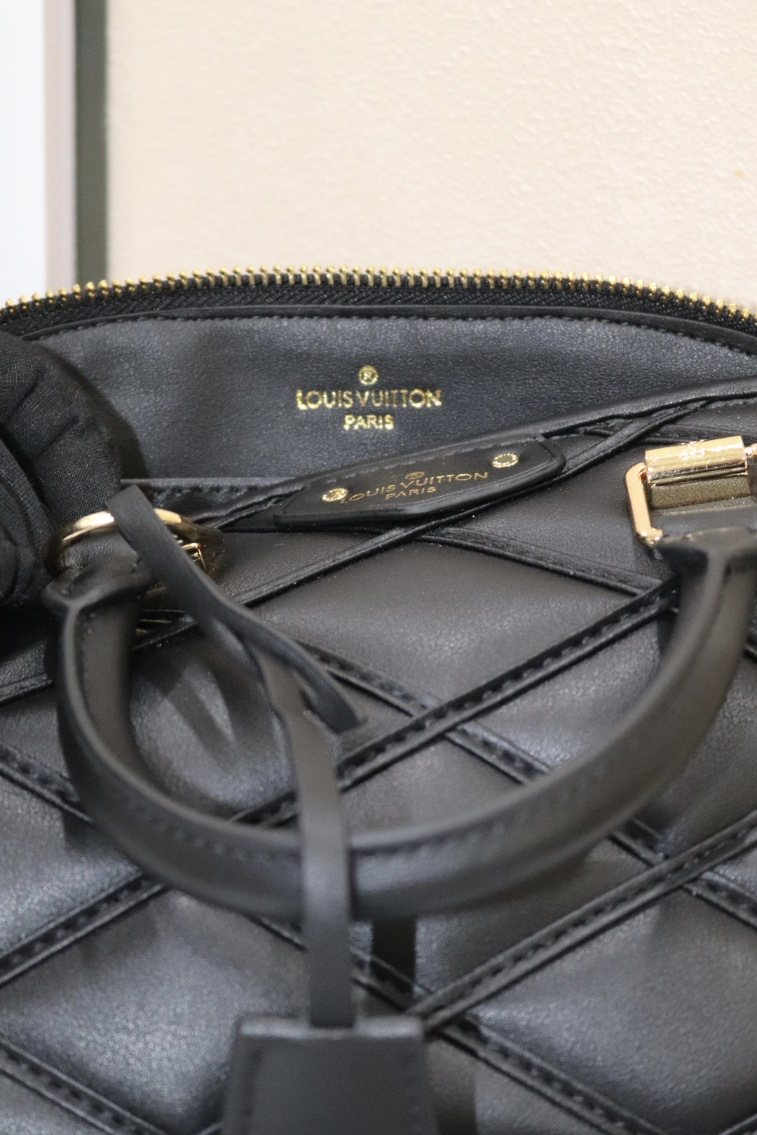 ルイ・ヴィトン Alma BB ショルダーバッグ