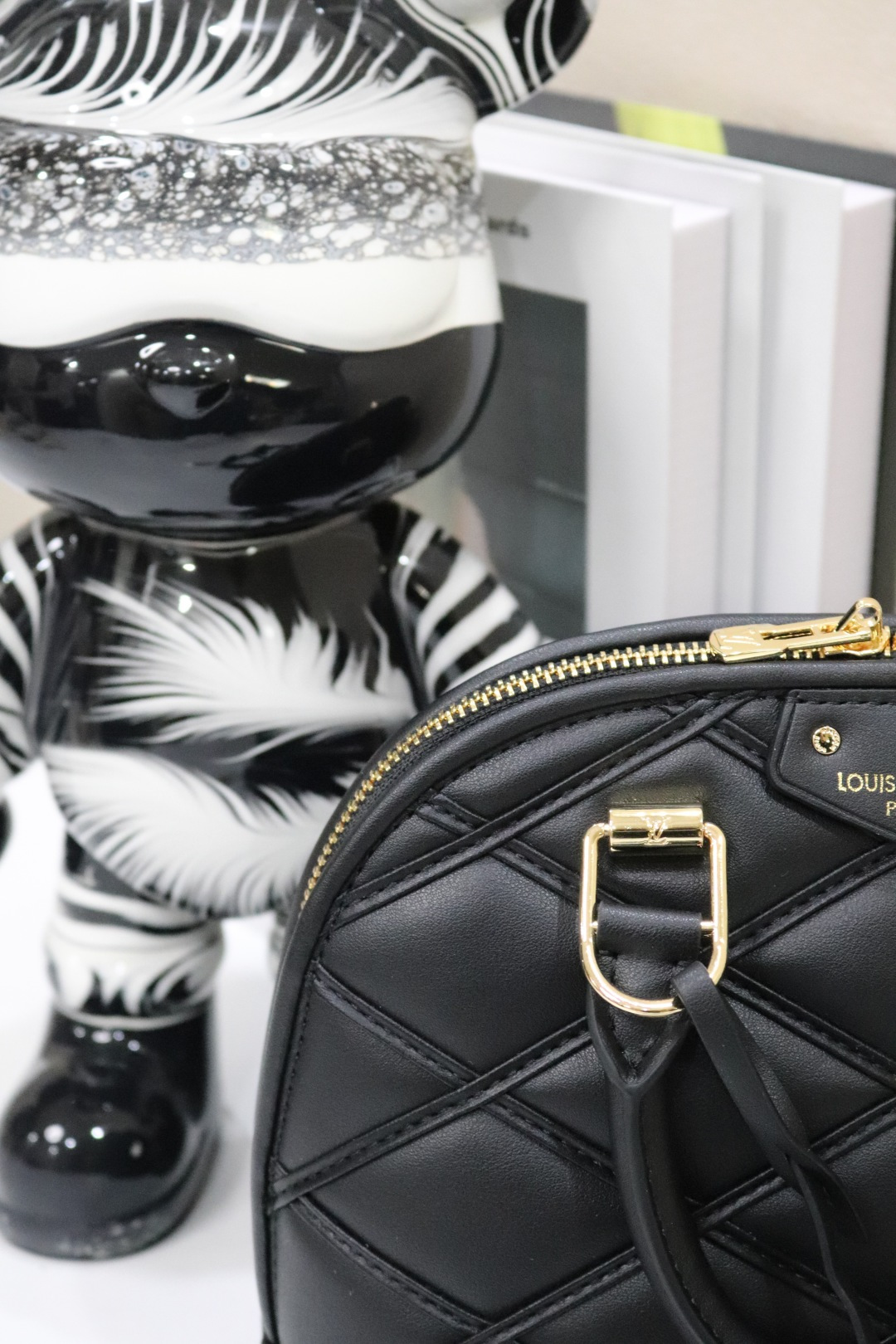 ルイ・ヴィトン Alma BB ショルダーバッグ