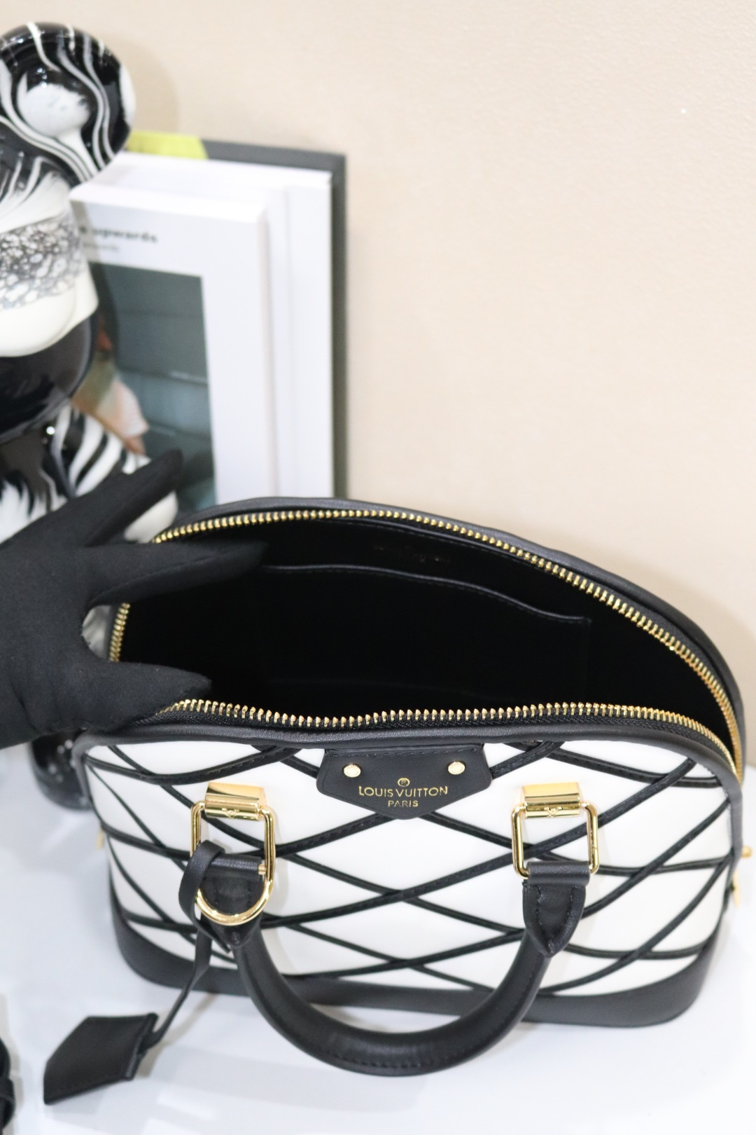 ルイ・ヴィトン アルマ BB ショルダーバッグ