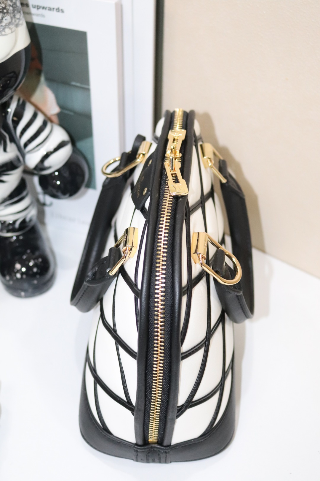 ルイ・ヴィトン アルマ BB ショルダーバッグ