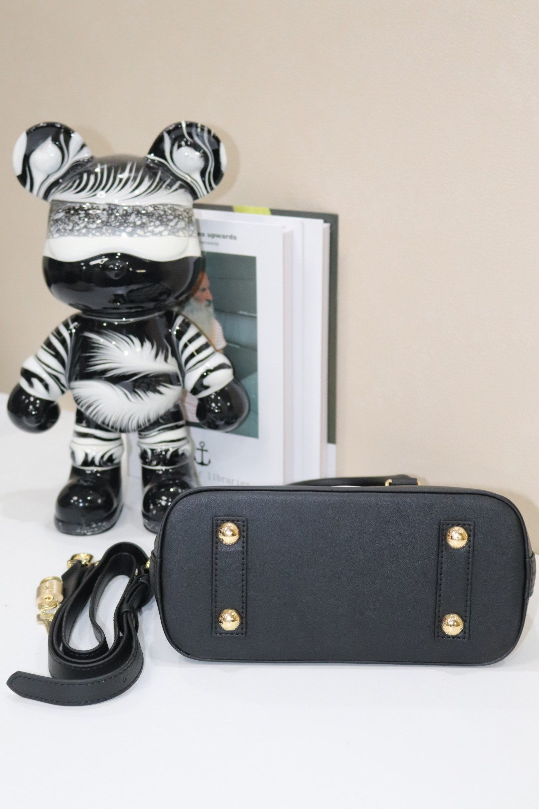 ルイ・ヴィトン アルマ BB ショルダーバッグ