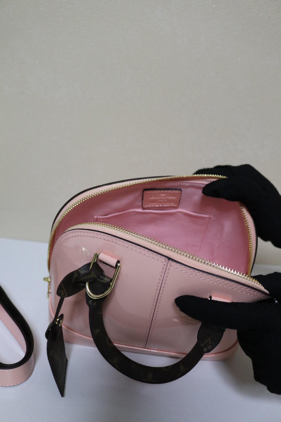 ルイ・ヴィトン Alma BB ベルバケットバッグ