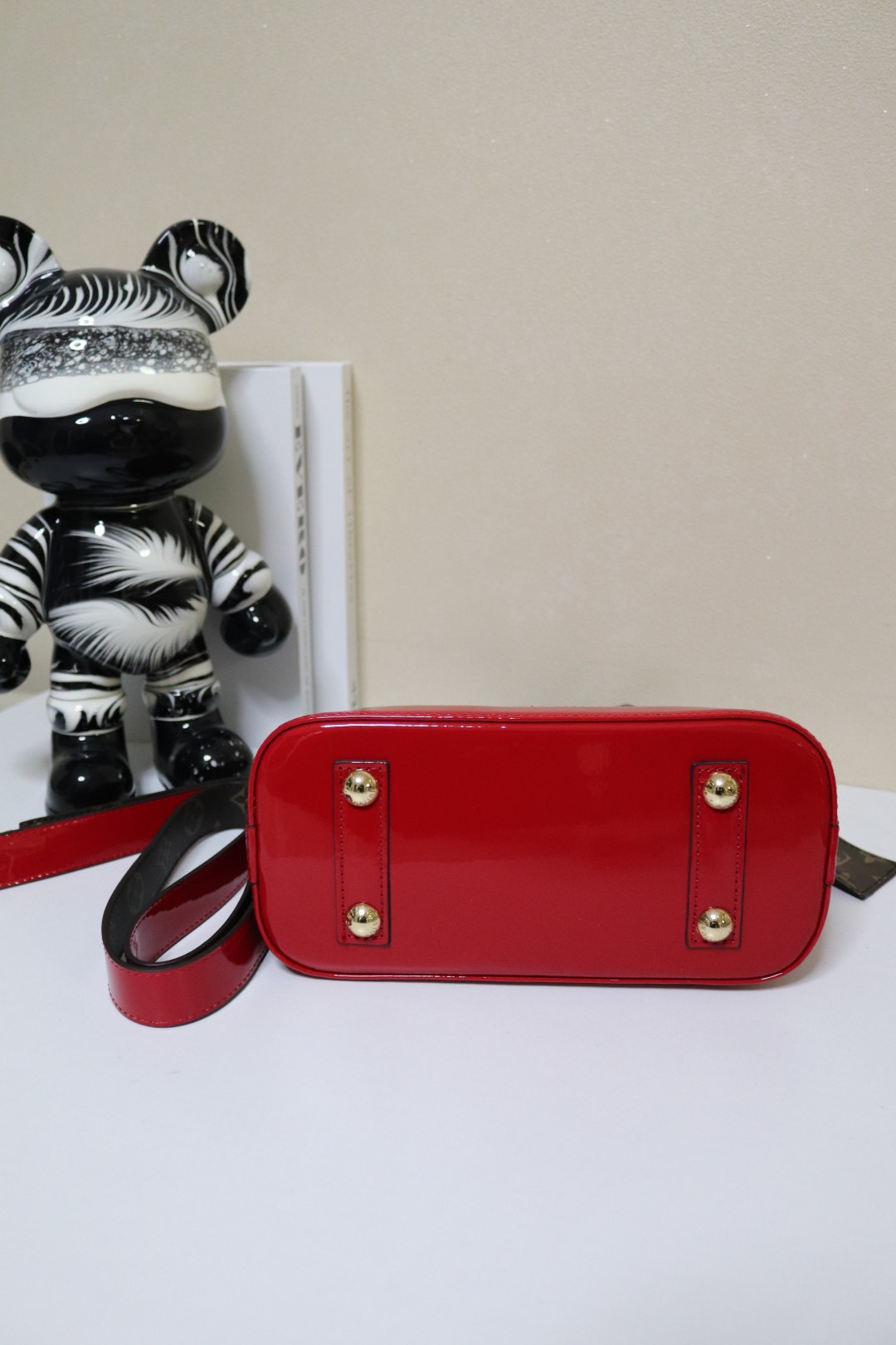 ルイ・ヴィトン Alma BB ベルリュー ショルダーバッグ