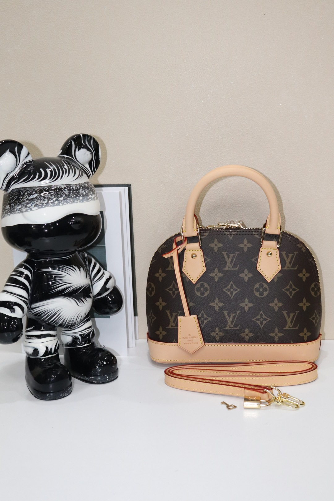 高品質老花ベイビーシェルバッグM53152