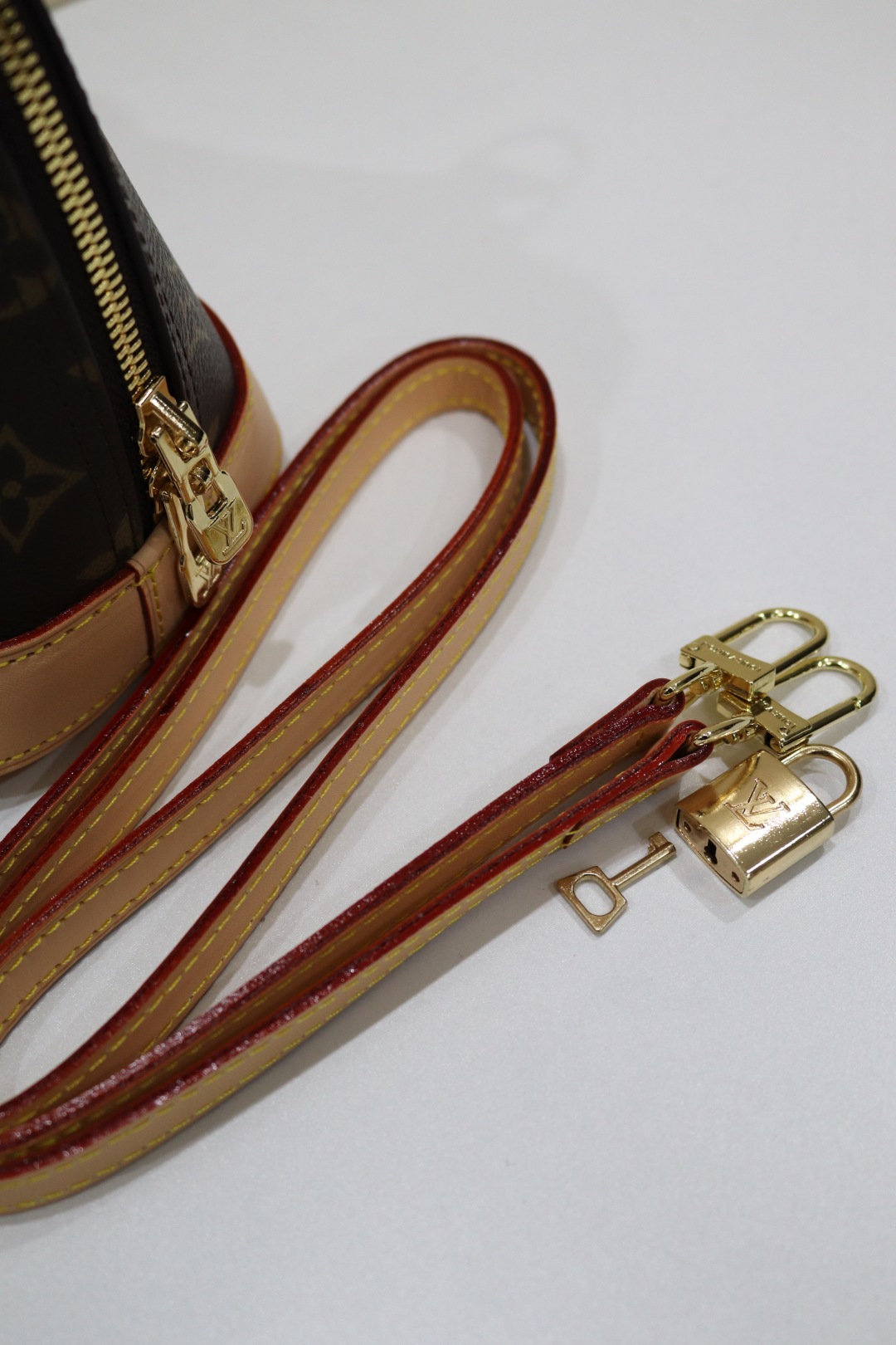 高品質老花ベイビーシェルバッグM53152