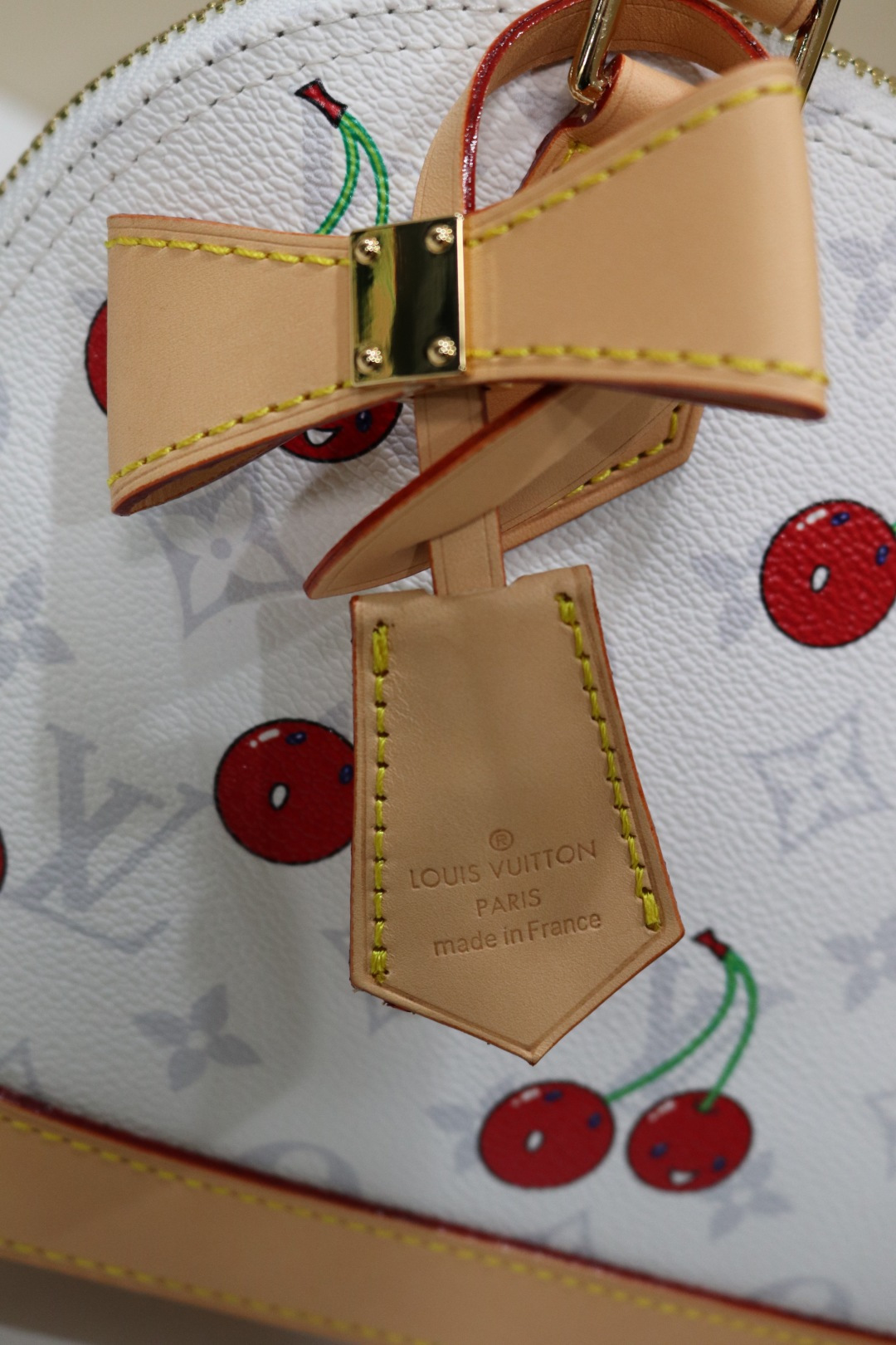 おしゃれな復刻版Alma BB手袋 - 村上隆デザインの桜の魅力