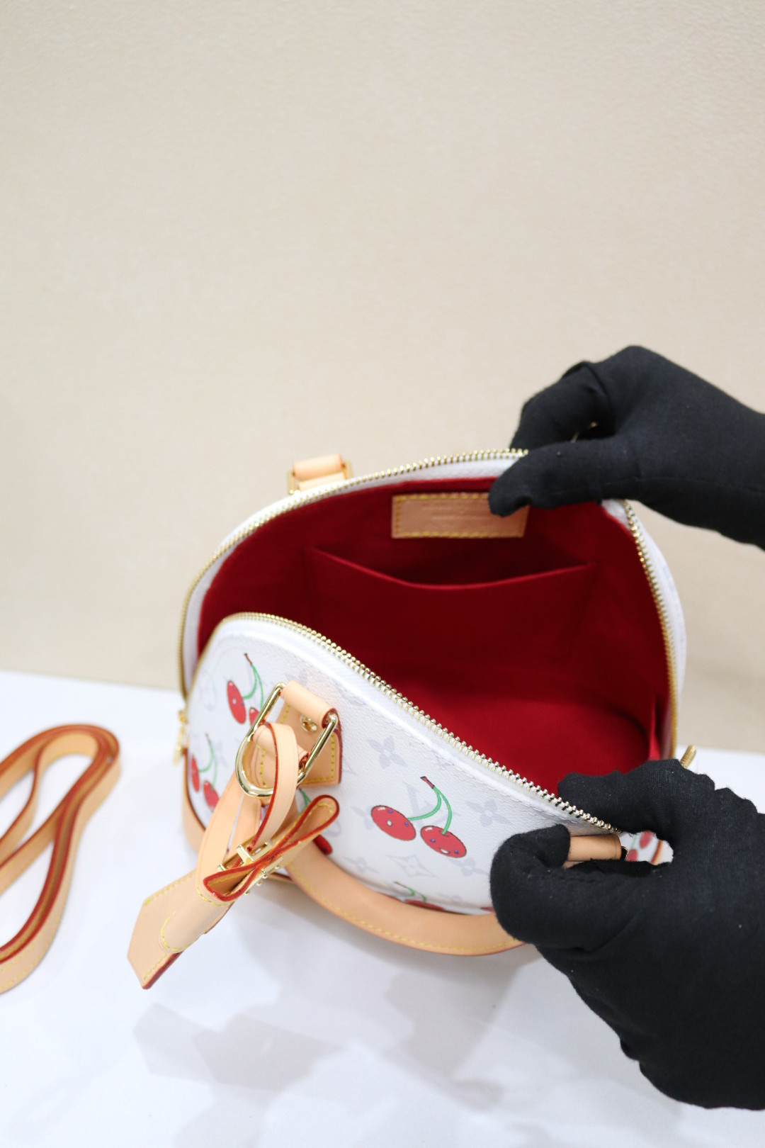 おしゃれな復刻版Alma BB手袋 - 村上隆デザインの桜の魅力