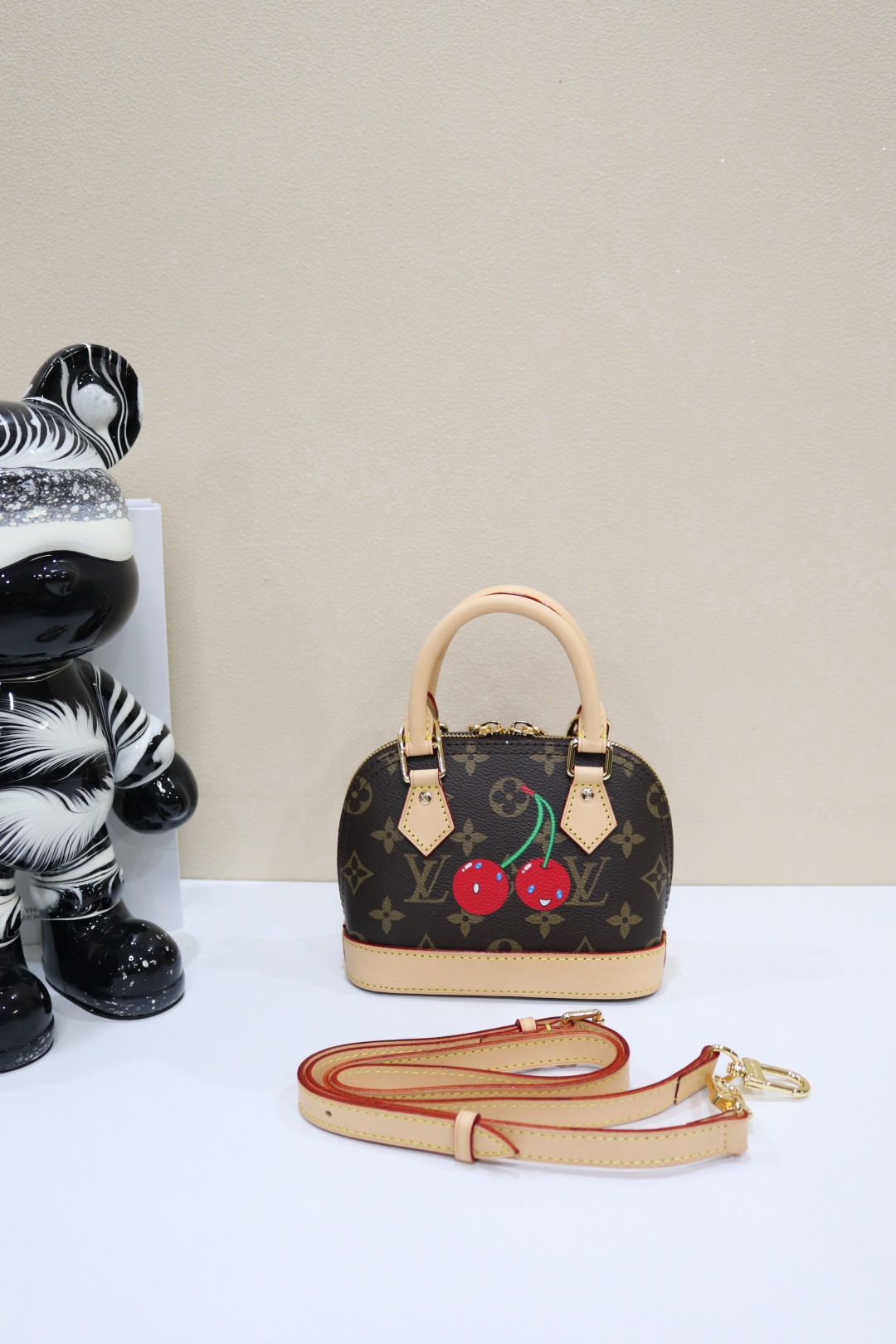 Louis Vuitton x Murakami Alma BB手袋 - 鮮やかな桜のデザイン