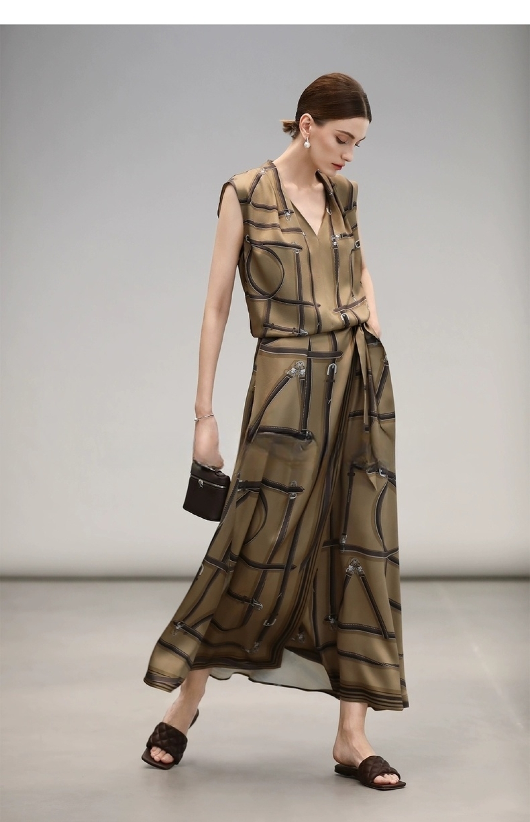 High-Quality Women’s Suit Support and Packing Services for H’s Fashion Exchange - 图片 2
