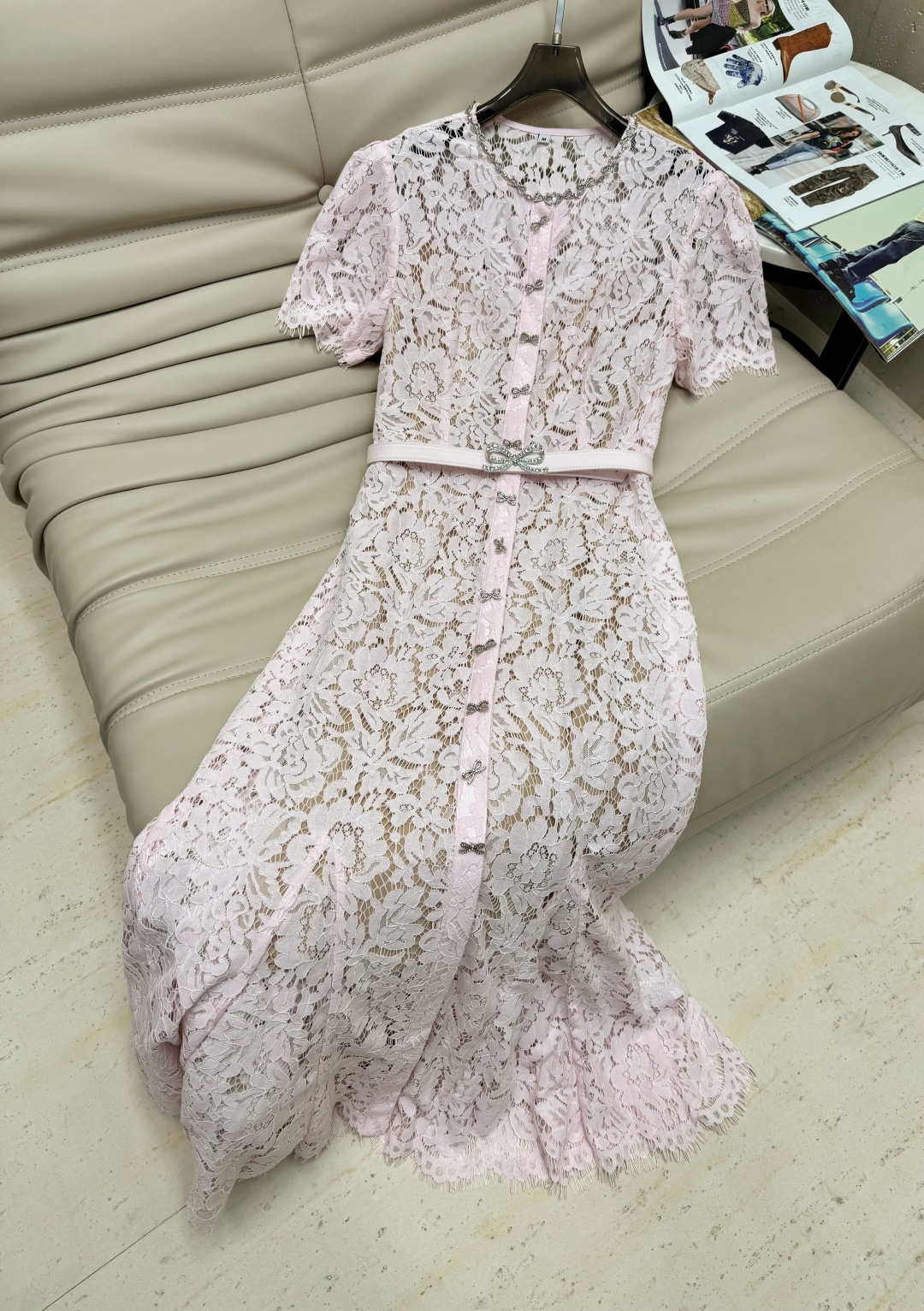 NO:433668,New season series, official website synchronization, original one to one high-end custom bow pink, lace round neck short sleeve temperament, elegant fish tail, evening dress, four sizes, skirts, T-shirt, alexander wang19860909新一季系列 官网同步 原版一比一高端定制蝴蝶结粉色 蕾丝圆领短袖气质 优雅鱼尾 晚礼服连衣裙 一色四码,,skirts,T-shirt,alexander wang,Women's clothing