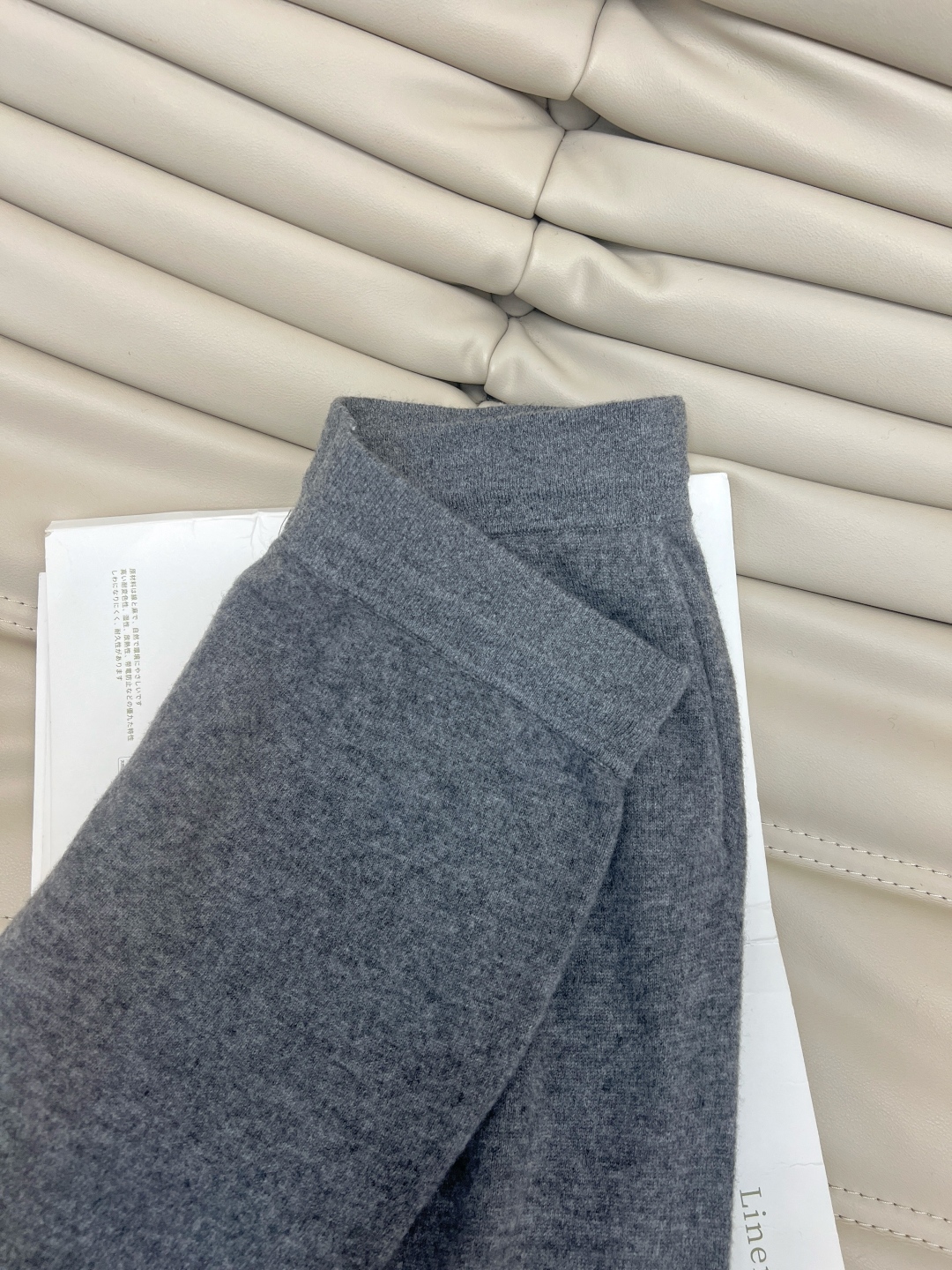Retro-Chic Wool-Cashmere Blend Women's Set with Custom Zipper Design 10 cmp i1759664477124 7640 0 8