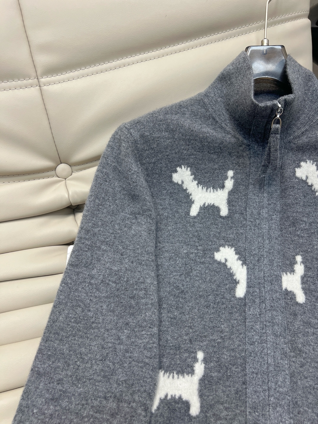Retro-Chic Wool-Cashmere Blend Women's Set with Custom Zipper Design 8 cmp i1759664477205 7392 0 6