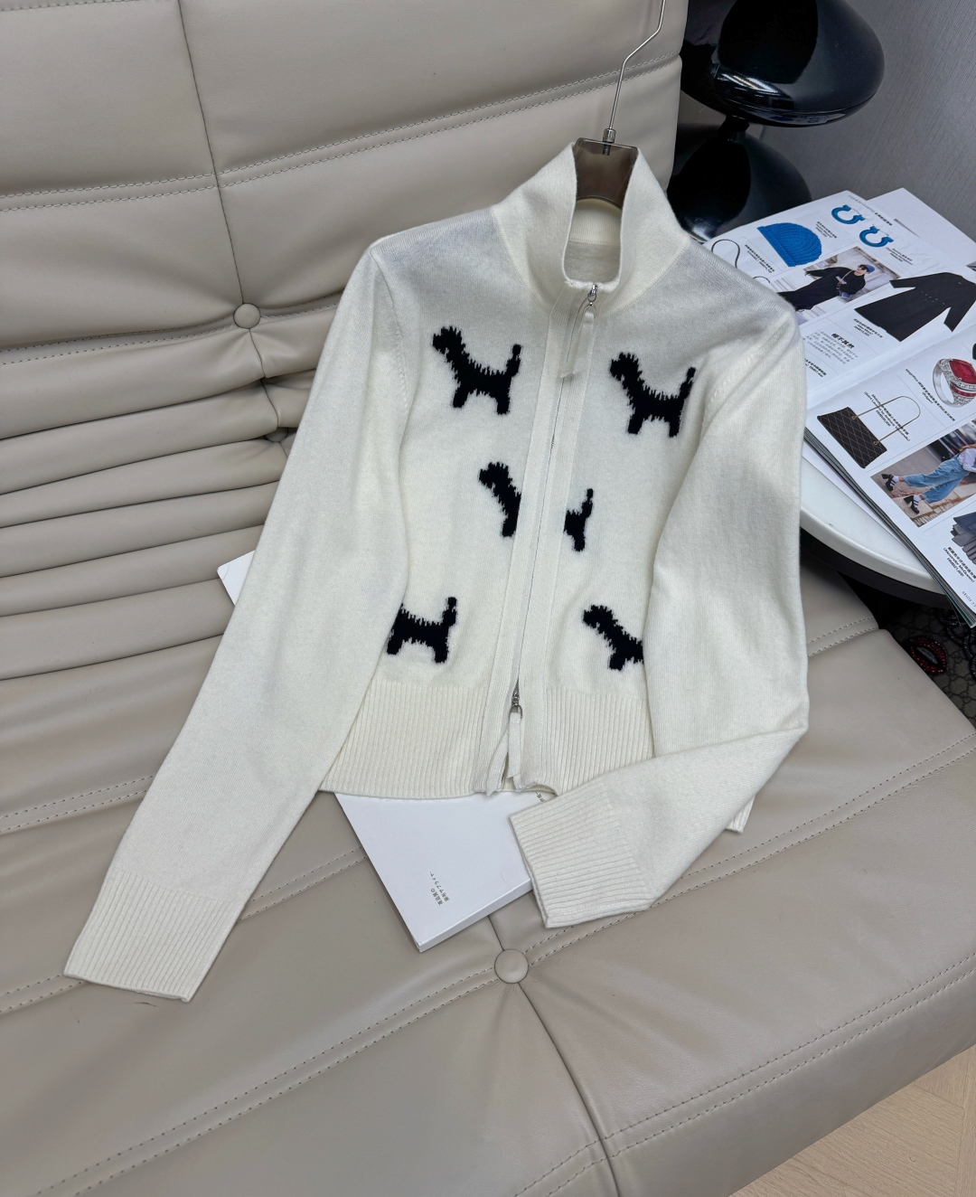Retro Chic Wool Blend Set with Custom Zipper Design - Soft & Comfortable 7 cmp i1759664500376 7228 0 5