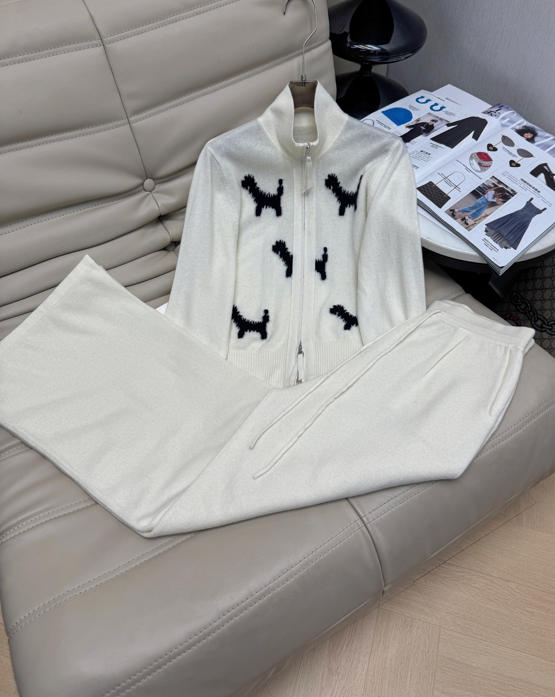 Retro Chic Wool Blend Set with Custom Zipper Design - Soft & Comfortable 6 cmp i1759664628509 6285 0 4