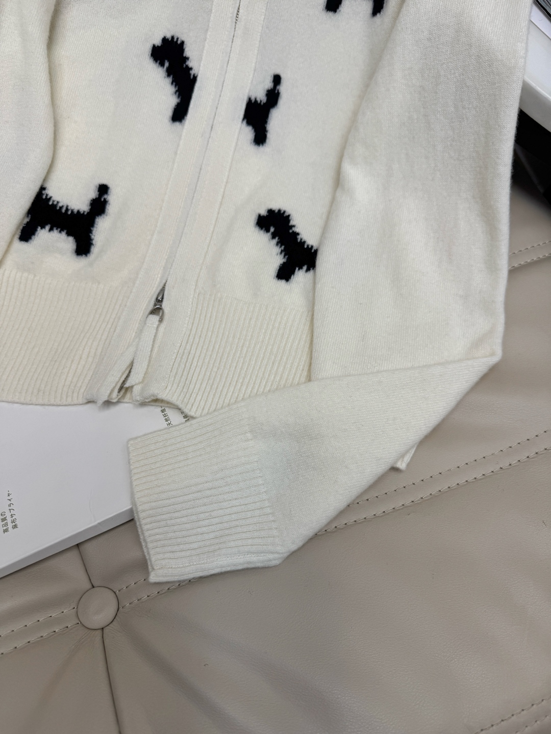 Retro Chic Wool Blend Set with Custom Zipper Design - Soft & Comfortable 5 cmp i1759664628703 5513 0 3