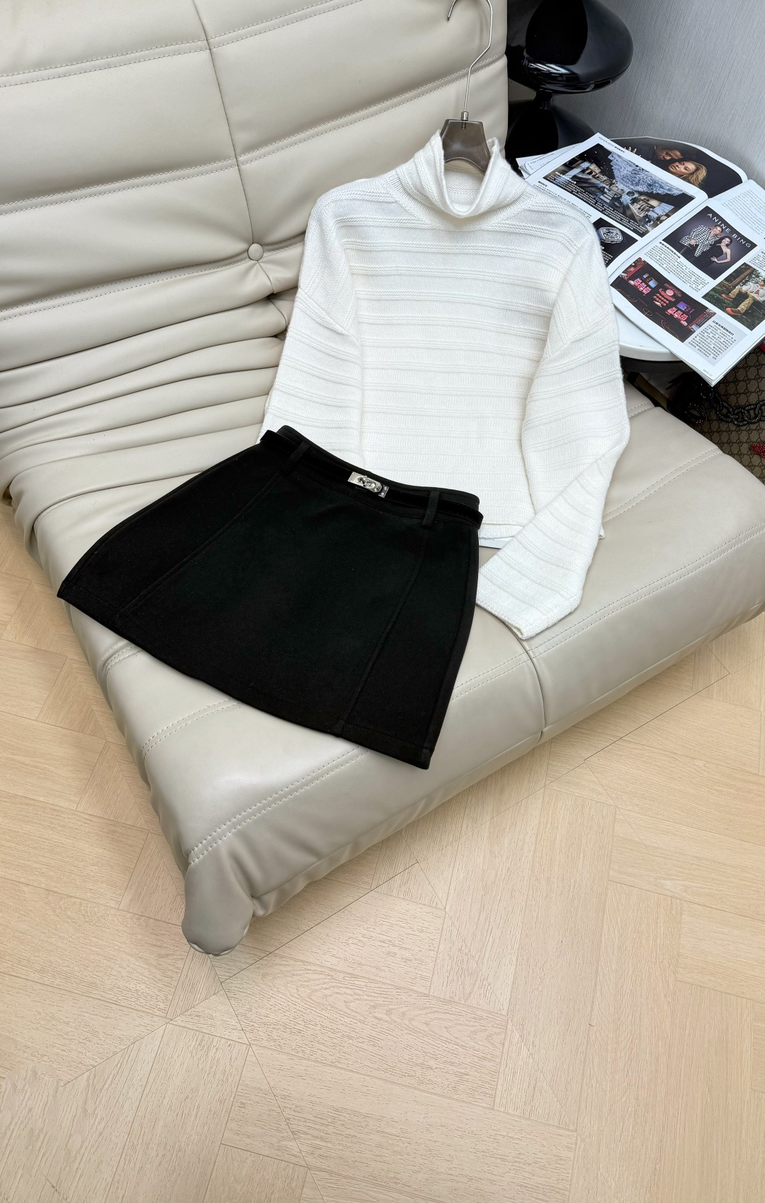 NO:658745,New style of tops and skirts. Turtleneck wool top. Customized wool yarn weaving, high texture, soft and skin-friendly, high collar, lazy H-shaped, relaxed cable texture without losing fashion sense, showing playful and age-reducing style, elegant temperament. SML, skirts, alexander wang are recommended for daily wear.19860909上衣半裙新款 高领羊毛上衣 定制羊毛纱线织造,高质感柔软亲肤,高领慵懒H版型,绞花肌理松弛不失时尚感,展现俏皮减龄风格,气质大方 日常穿搭首选推荐SML,,skirts,alexander wang,Women's clothing