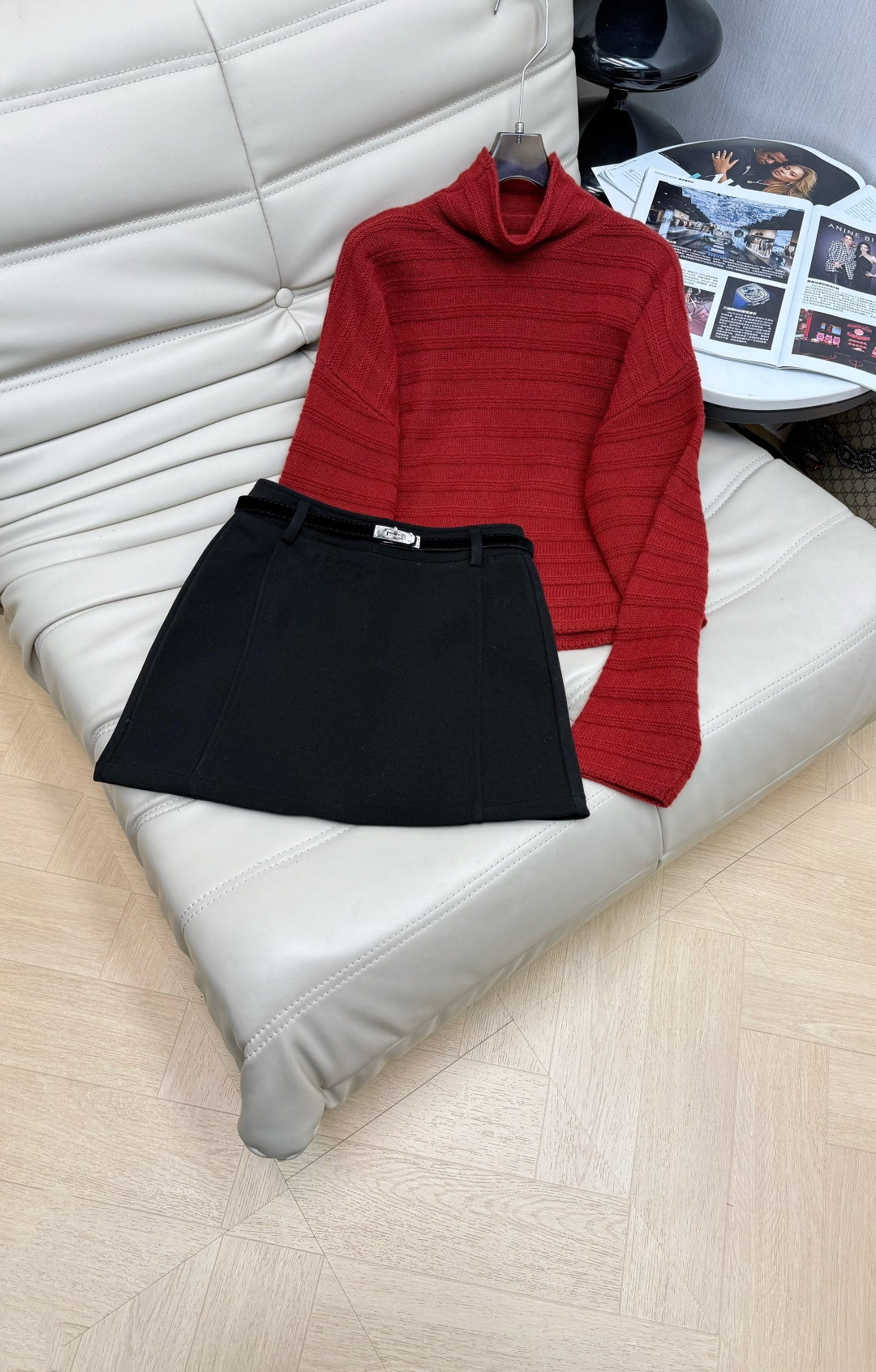 NO:658746,Tops and skirts 25 new models, turtleneck wool tops, custom-made wool yarn weaving, high texture, soft and skin-friendly, high collar, lazy H-shaped, relaxed cable texture without losing fashion sense, showing playful age-reducing style, elegant temperament. SML, skirts, alexander wang are recommended for daily wear.19860909上衣半裙 25新款 高领羊毛上衣 定制羊毛纱线织造,高质感柔软亲肤,高领慵懒H版型,绞花肌理松弛不失时尚感,展现俏皮减龄风格,气质大方 日常穿搭首选推荐SML,,skirts,alexander wang,Women's clothing