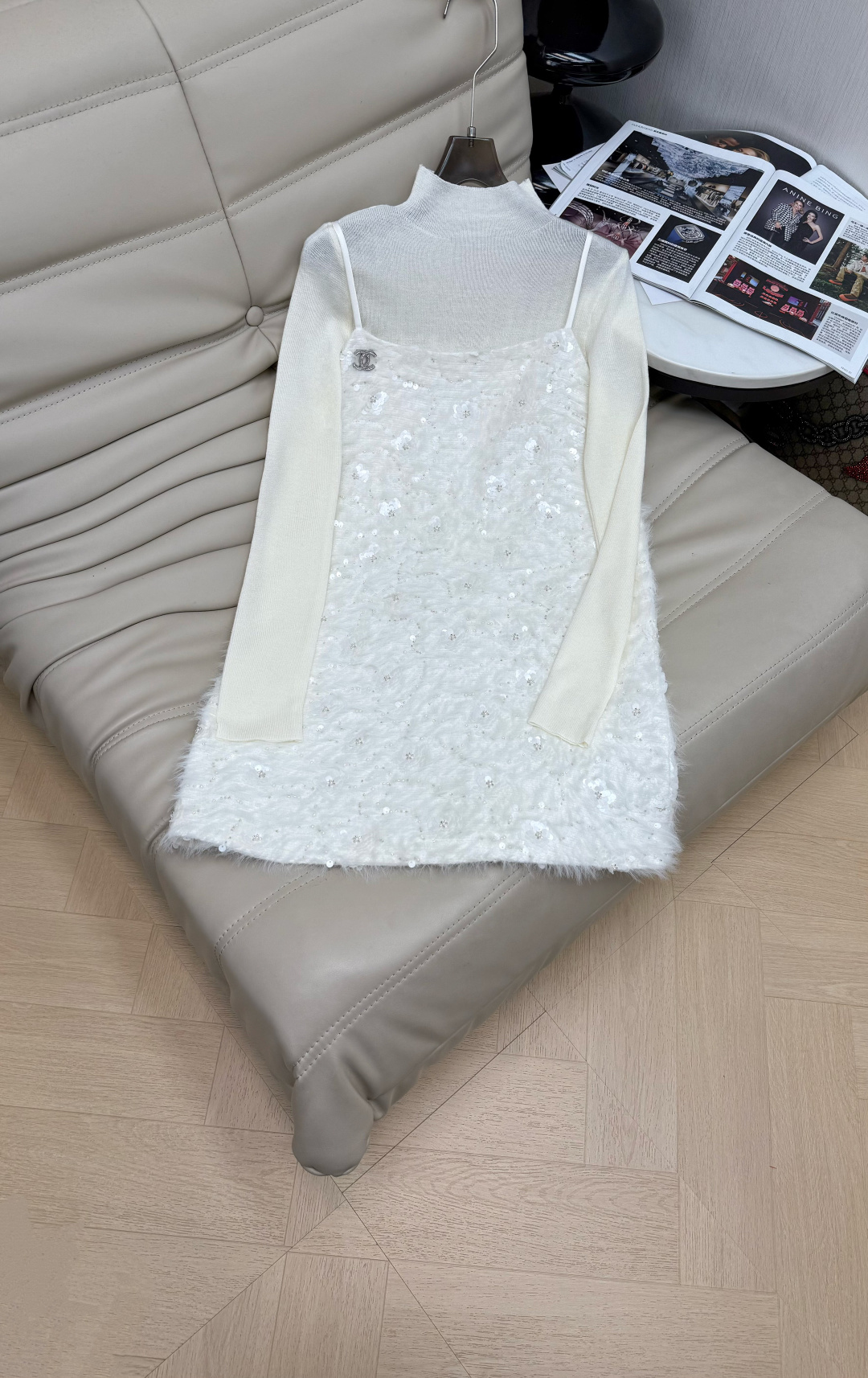 NO:664499,The latest Korean style French style sequined beaded suspender dress wool bottoming two-piece set Heavy industry slimming high-end Gentle temperament Slim fit monochrome ready stock First release Size SML, skirts,  19860909最新款韩版法式小香风亮片钉珠吊带连衣裙羊毛打底两件套 重工显瘦高级 温柔气质 修身版型 单色 现货首发 码数SML,,skirts, ,Women's clothing