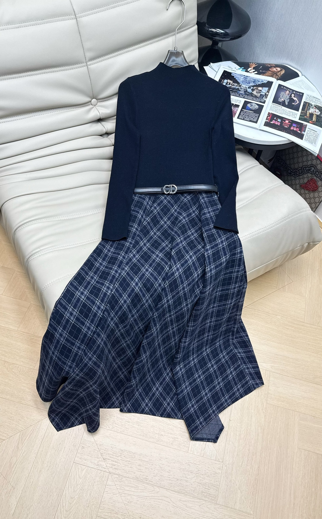 NO:667026,2025 latest wool blended knitted long-sleeved splicing dress customized belt. Slim fit, super slim, high-end, elegant and versatile. Monochrome SML M, skirts,   are recommended for single wear and layering.198609092025最新款羊毛混纺针织长袖拼接连衣裙定制腰带 修身版型超级显瘦高级优雅大气百搭 单穿叠穿都推荐单色SML M,,skirts, ,Women's clothing