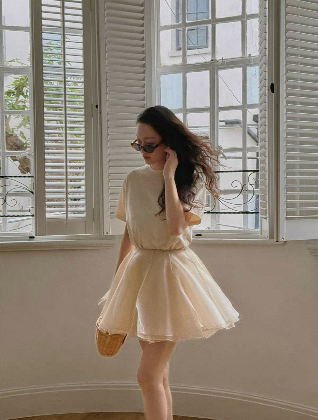 NO:739778,,,19860909,,,Women's clothing