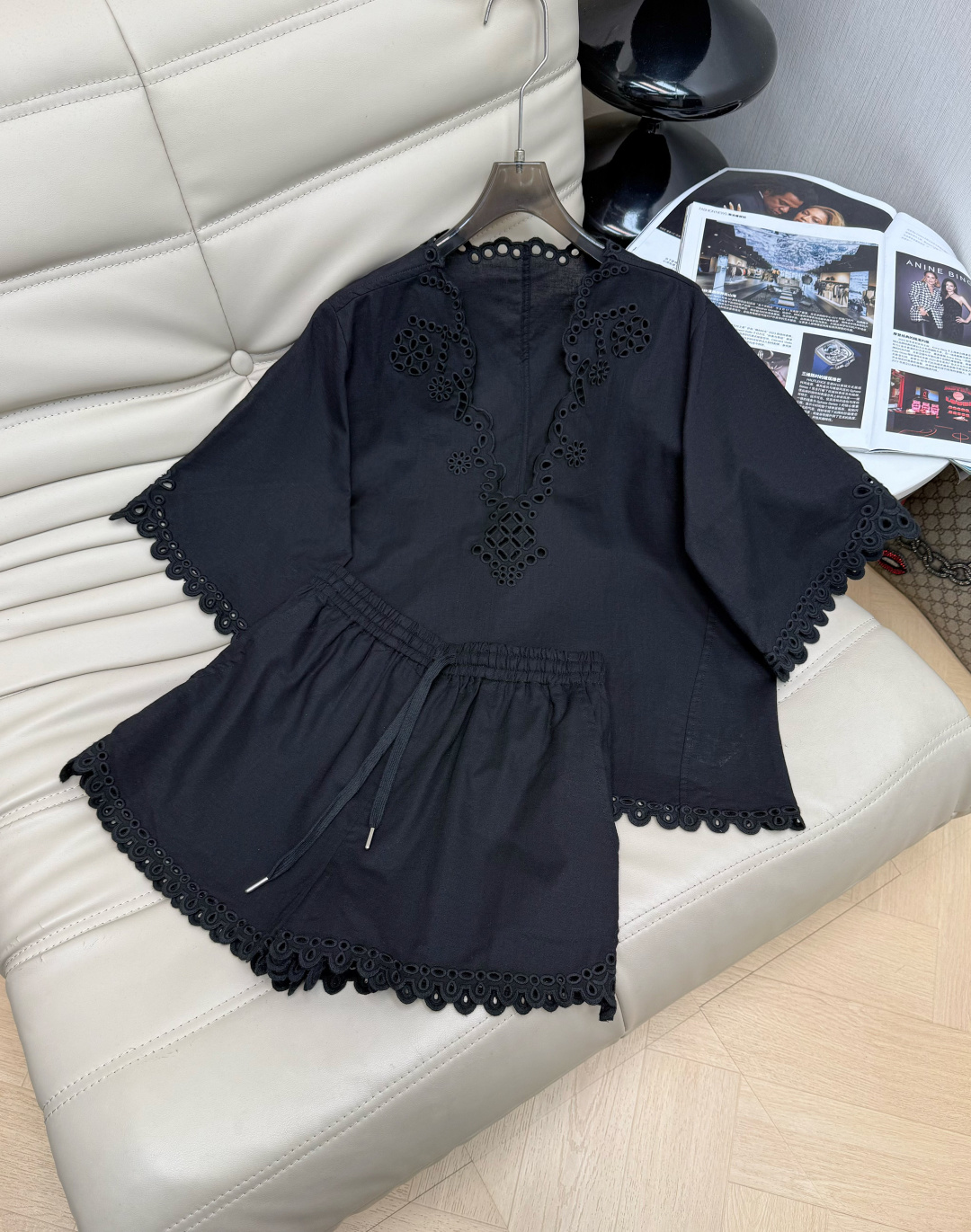 NO:740725,The upper skirt is a 26ss high-quality hollow lace suit, including a V-neck short-sleeved top + elastic waist shorts. The light and breathable fabric is perfect for summer!  Exquisite hollow lace design, full of French romantic atmosphere. The V-neck modifies the neck line, and the elastic waist of the shorts is comfortable and flattering. It can be easily used for daily outings and vacations. It is elegant and practical, and a must-have for summer wear!  Color 34-36-38,,skirts,shorts,T-shirt,19860909上半裙26ss高品质镂空花边套装,包含V领短袖上衣+松紧腰短裤,轻薄透气面料超适合夏天！精致镂空花边设计,法式浪漫氛围感满满.V领修饰颈部线条,短裤松紧腰舒适又显身材,日常出街、度假都能轻松驾驭,优雅又实用,夏日穿搭必备！色34-36-38,,skirts,shorts,T-shirt,,Women's clothing