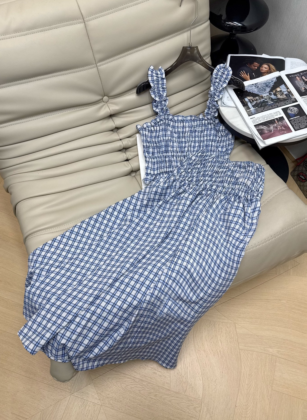 NO:752556,Suspension skirt 2026 new fresh plaid diamond suit, short camisole + waist skirt full of French retro style. The short design highlights the waistline; the high-waisted skirt is layered with pleats, and the skirt is elegant, light and breathable. It is easy to get a fresh and elegant atmosphere in daily life, vacations and photos!  SML,,skirts,19860909吊半裙 2026新款清新格纹钻饰套装,短款吊带背心+收腰半身裙法式复古风满满 短款设计凸显腰线；高腰裙层叠褶皱,裙摆飘逸轻盈透气日常、度假、拍照都很出片清新优雅氛围感轻松get！ SML,,skirts,,Women's clothing