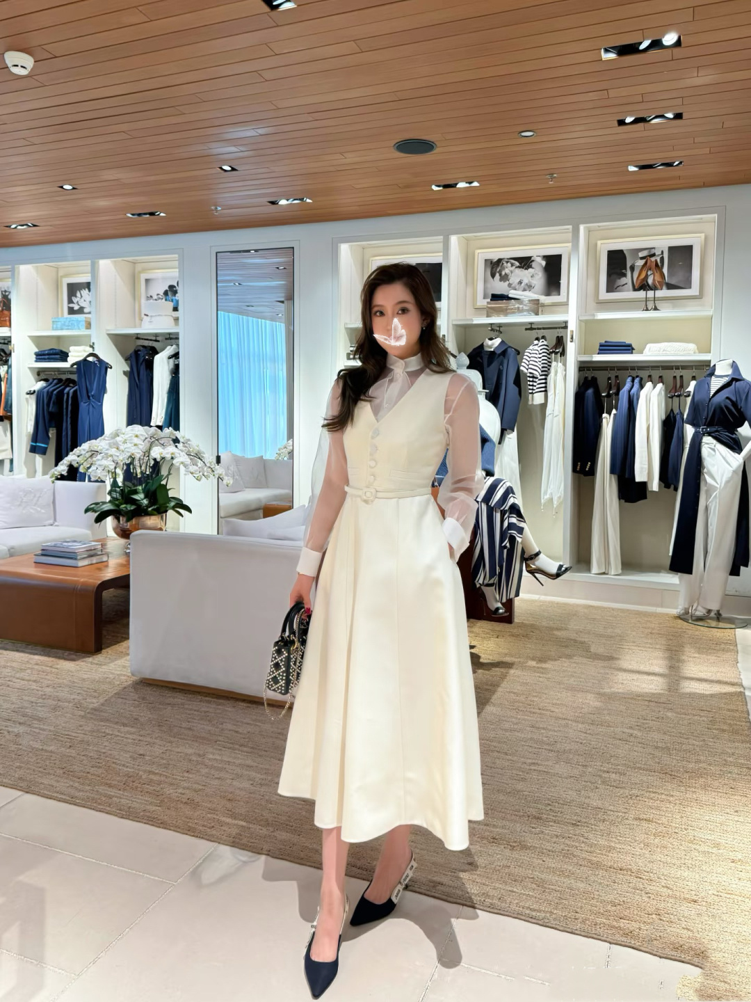 NO:759719,,,19860909,,,Women's clothing