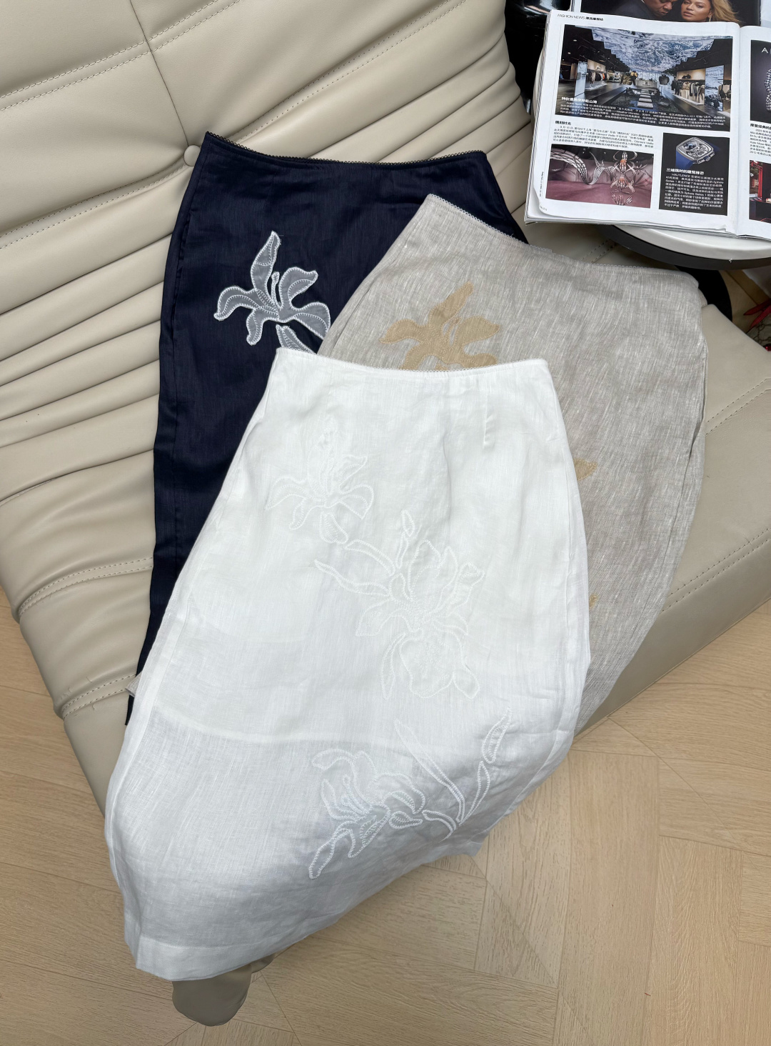 NO:758363,2026 summer new style, new Chinese style retro temperament skirt with high waist embroidery design, old money style linen skirt, loose and elegant upper body, 3 colors SML,,skirts,198609092026年夏季新款 新中式复古气质半身裙高腰刺绣花设计 老钱风亚麻半裙 上身松弛显贵 3色ＳＭＬ,,skirts,,Women's clothing