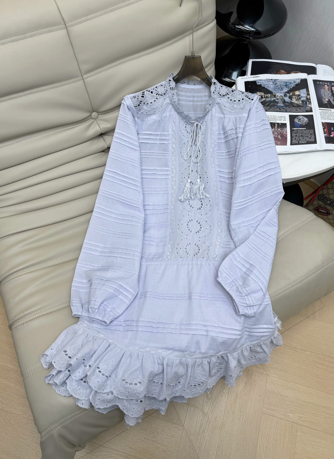 NO:759751,26Ss new early spring dress, exquisite lace, full of romantic and elegant temperament. Lightweight cotton fabric, floral lace splicing, layered ruffle skirt, perfect for spring and summer!  The neckline tie design is full of details. You can easily wear high-end fashion items for daily life or vacation. Three colors 34-36-38,,skirts,1986090926Ss早春新款连衣裙 精致蕾丝 浪漫优雅气质满分.轻薄棉质面料,花卉蕾丝拼接,层次感荷叶边裙摆,春夏穿超适合！领口系带设计,细节感拉满,日常或度假都能轻松驾驭高端时尚单品 三色34-36-38,,skirts,,Women's clothing