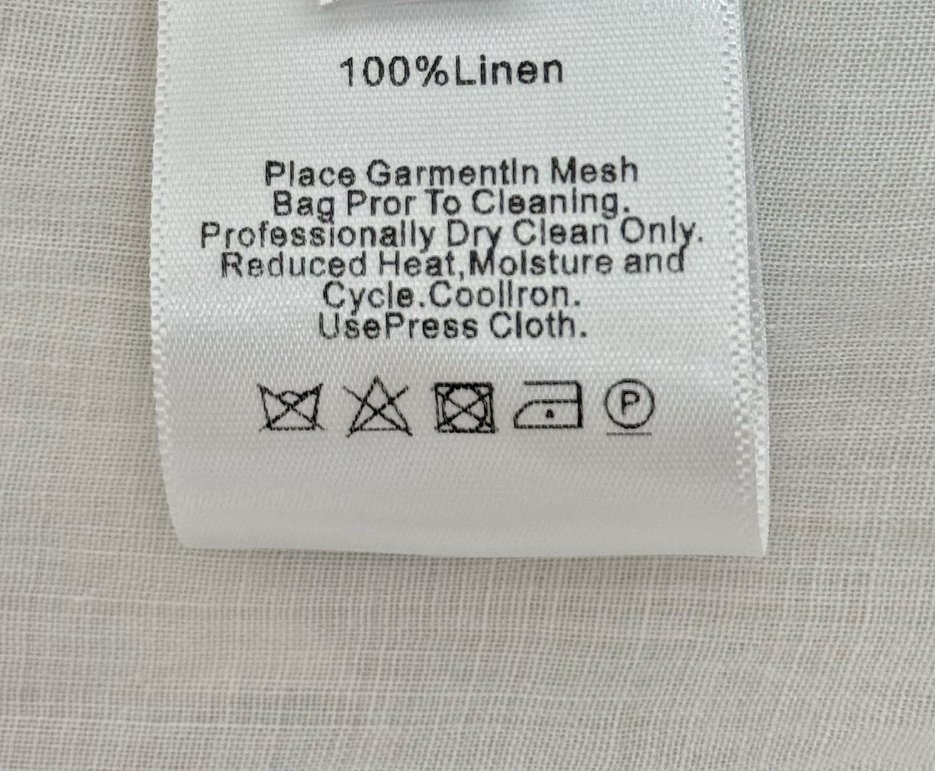 26Ss新款白衬衫➕亚麻半裙 采用100%亚麻 轻薄透气，衬衣精致花卉刺绣点缀，细节满分✨。宽松版型+翻