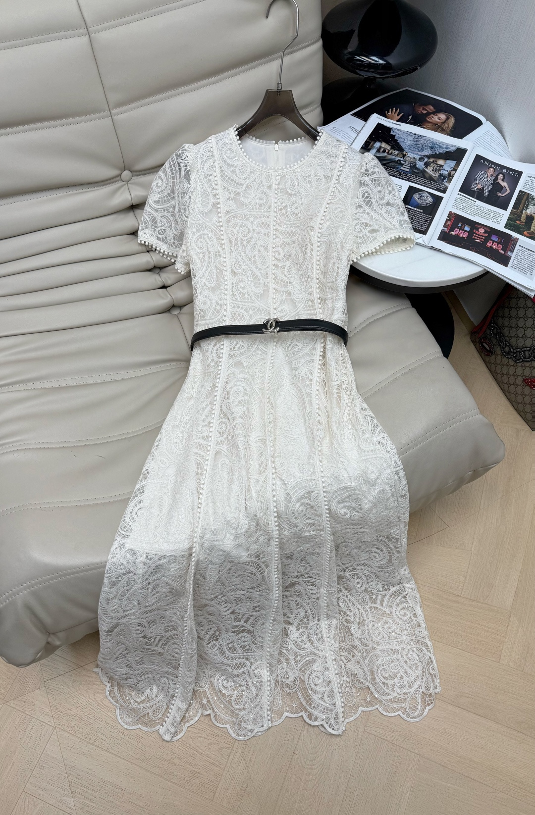 NO:833327,The new 26Ss dress has perfect elegance. The short sleeves are sweet and cover your flesh. It’s perfect for spring and summer!  The skirt has exquisite hollow patterns and is full of layers. It is matched with a belt to outline the slender waistline and make the body proportions more superior. The multi-layered ruffle skirt is draped smartly and fills the romantic atmosphere ~ fresh, sweet and elegant. It is a must-have and versatile item for the spring and summer wardrobe. SML, skirts, T-shirt,1986090926Ss新款连衣裙 优雅气质满分 短袖甜美又遮肉,春夏穿超合适！裙身精致镂空花纹,层次感十足,搭配腰带,勾勒纤细腰线,身材比例更显优越.多层荷叶边裙摆,垂坠灵动,浪漫氛围拉满～清新甜美又优雅 是春夏衣橱必备百搭单品 SML,,skirts,T-shirt,,Women's clothing