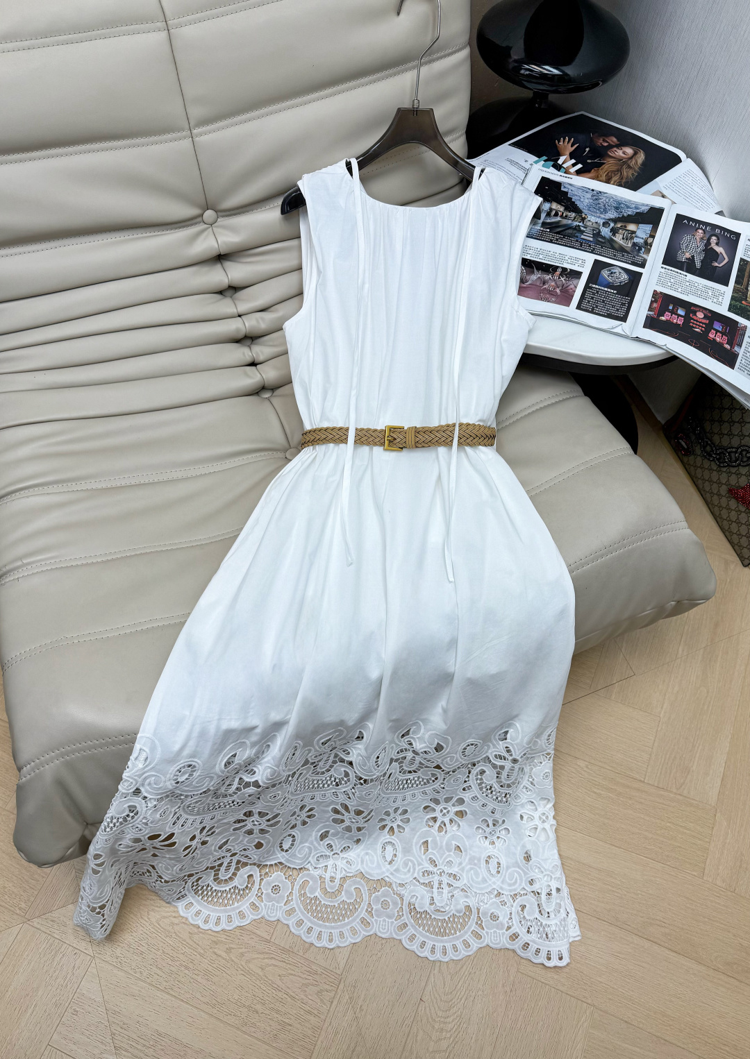 NO:836635,2026Ss white hollow embroidered dress, full of French resort style, made of high-count cotton, light and breathable, super comfortable to wear in summer!  Sleeveless + waist design, slimming and elegant, the hollow embroidery on the skirt is exquisite and layered. It is paired with a straw belt full of details. It is fresh and natural, suitable for beach vacations and daily outings. It has a relaxing atmosphere~SML,,espadrilles,skirts,198609092026Ss白色镂空刺绣连衣裙,法式度假风满满,高支棉材质轻盈透气,夏天穿超舒服！无袖+收腰设计,显身材又优雅,裙摆镂空刺绣精致有层次感 搭配草编腰带细节感满满 清新自然,海边度假、日常出游都很适合 松弛氛围感～SML,,espadrilles,skirts,,Women's clothing