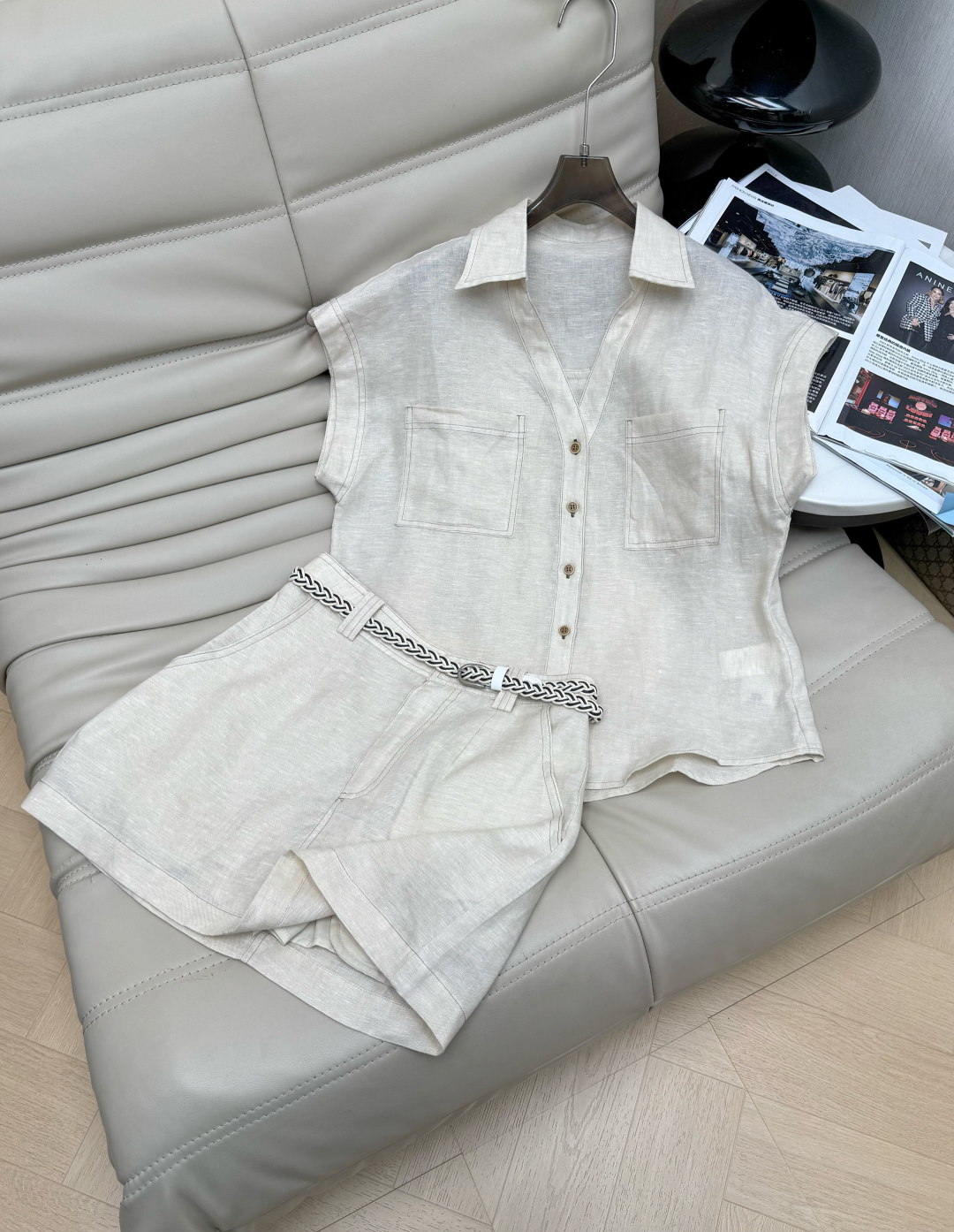 NO:861046,Top p Skirt 26Ss Linen No Shirt M M Woven Belt Skirt Top lapel design, simple and practical. Double breast pockets The loose version is very tolerant. Skirt woven belt modifies the waistline and has a full sense of layering. The linen material is breathable and comfortable, super refreshing in summer, OK for commuting and leisure!  The small flying sleeves are designed to expose the collarbone and easily get the Korean style relaxation~SML,,skirts,shirts,19860909上衣 p半裙 26Ss亚麻无衬衫米m编织腰带半裙 上衣翻领设计,简约又实用.双胸口袋 宽松版包容性非常强 半裙编织腰带,修饰腰线,层次感满满.亚麻材质透气舒适,夏天穿超清爽,通勤休闲都OK！小飞袖设计露锁骨 轻松get韩系松弛感～SML,,skirts,shirts,,Women's clothing