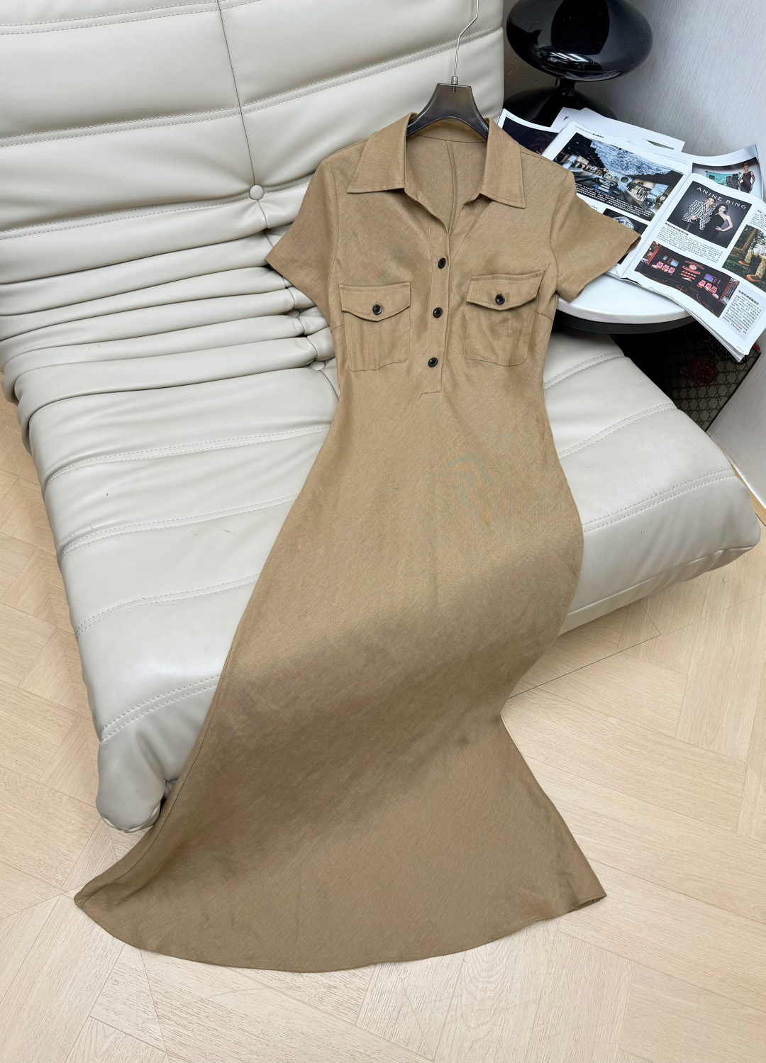 NO:876558,The popular 2026 new linen shirt dress is made of pure natural linen fabric, breathable and skin-friendly, and super comfortable to wear in summer!  Shirt collar + short sleeves + double chest pockets, simple and detailed. Bias-cut slim long skirt design. Natural waistline. Elegant upper body. The color is low-key and versatile. The lazy atmosphere directly fills the air. Get the French lazy style!  Two-color SML,,skirts,shirts,T-shirt,19860909爆款2026新款亚麻衬衫连衣裙 采用纯天然亚麻面料,透气亲肤,夏天穿超舒服！衬衫领+短袖+胸前双口袋,简约又有细节感 斜裁裁剪修身长裙设计 腰线自然 上身优雅气质 颜色低调百搭 慵懒氛围感直接拉满,法式慵懒风get！两色SML,,skirts,shirts,T-shirt,,Women's clothing