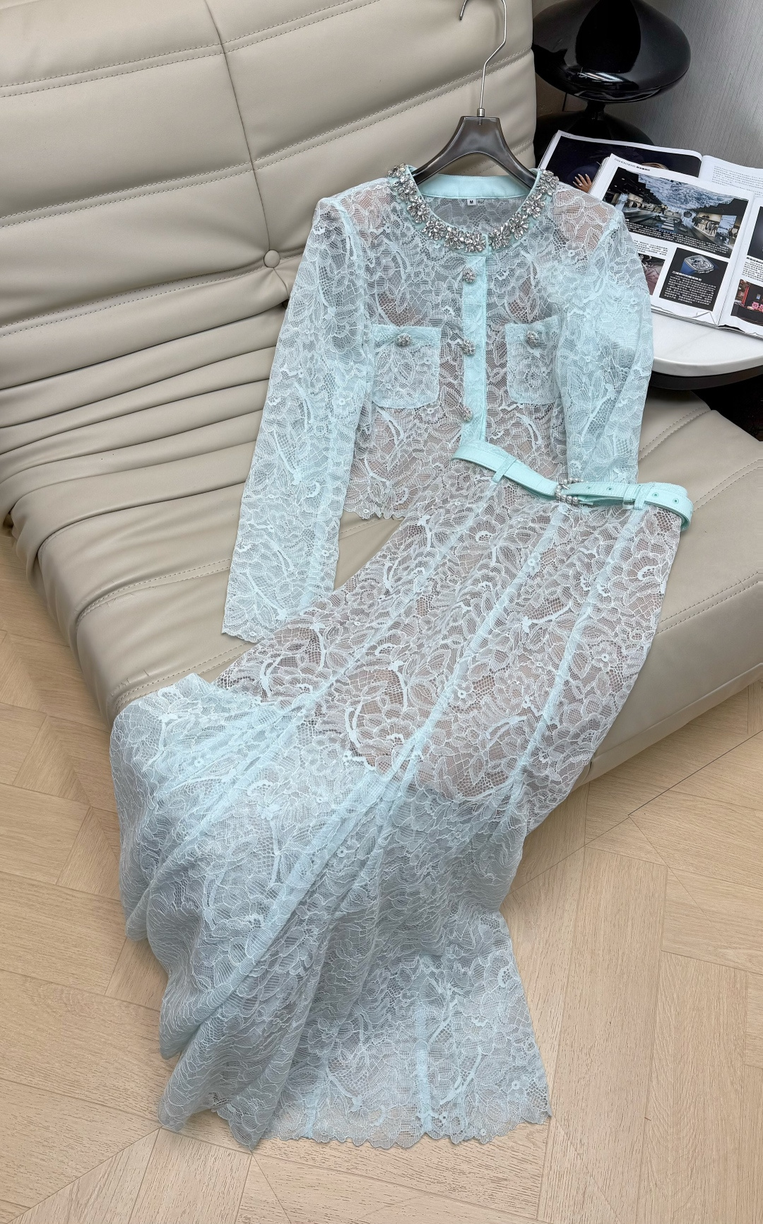 NO:889889,Top Skirt 26Ss Mint Green Lace Suit Skirt Top + fishtail skirt, exquisite lace material is super breathable. The top has customized buttons, full of sophistication. It modifies the body shape, elegant and shows temperament. The fishtail skirt of the skirt is elegant and full of design. It can be easily worn in daily life or special occasions. Recommend SML,,skirts,19860909上衣 半裙 26Ss薄荷绿蕾丝套装裙 上衣+鱼尾半身裙,精致蕾丝材质超透气 上衣有定制纽扣 精致感满满 修饰身形,优雅又显气质 半裙鱼尾裙摆走路飘逸,设计感满满,日常或特殊场合都能轻松驾驭推荐SML,,skirts,,Women's clothing