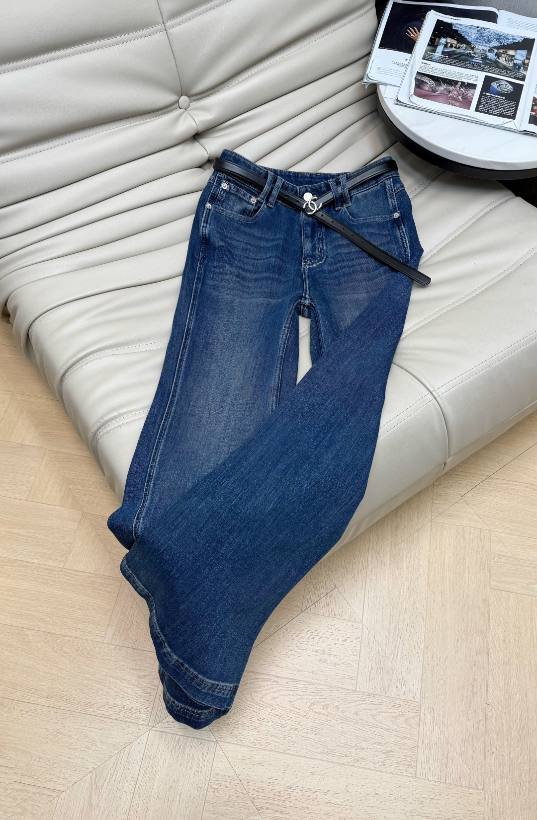 NO:904336,New retro dark blue slightly spicy version, high waist design + drapey fabric, slimming and flattering leg shape, pear-shaped body friendly!  The dark blue color is classic and eye-catching, versatile and easy to match. Recommend S-XL,,19860909新款复古深蓝色微辣版型 高腰设计+垂感面料,显瘦又修饰腿型,梨形身材友好！深蓝配色经典耐看,百搭不挑人 推荐S-XL,,,Women's clothing