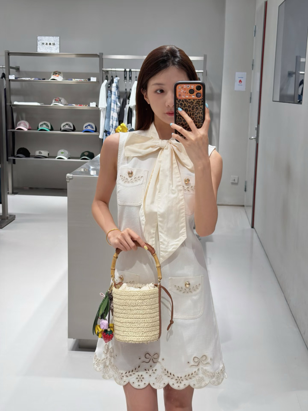 NO:905964,,,19860909,,,Women's clothing