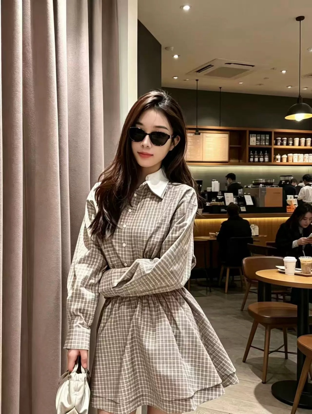 NO:921980,,,19860909,,,Women's clothing