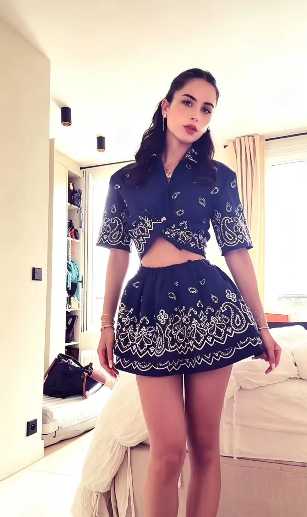 NO:943772,Tops, skirts, skirts,19860909上衣 半裙,,skirts,,Women's clothing