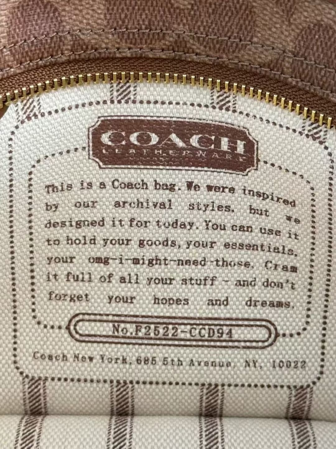 Coach ～原Coach蔻驰 CCD94 taxitote21系列新款菜篮子托特包手提斜挎包