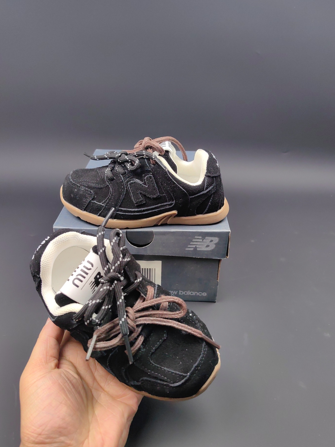Miu Miu Velcro Sneakers for Kids - Stylish, Comfortable, and Easy to Wear 5 cmp a1754207056944 0041