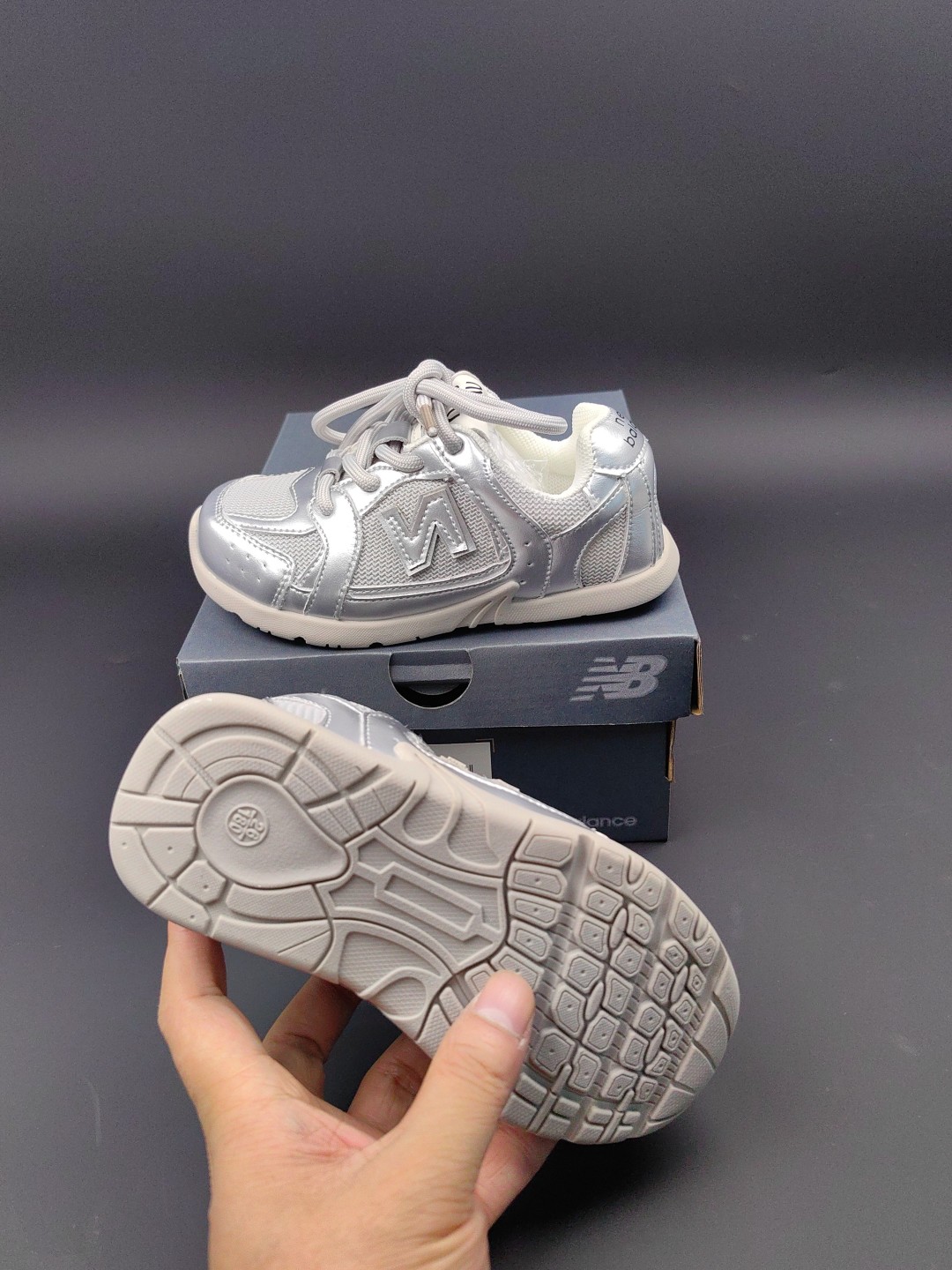 Miu Miu Velcro Sneakers: Stylish & Comfortable Casual Shoes for Kids (Sizes 24-37) 6 cmp a1754207100181 6116