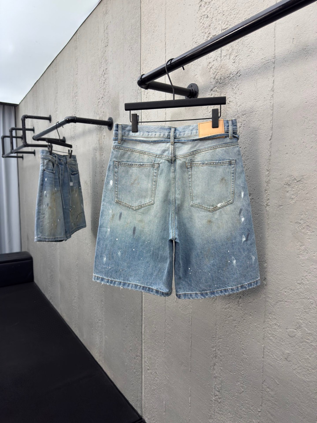 [Summer Shorts]Medium low waist Narrow belt included Straight leg Knee-length
